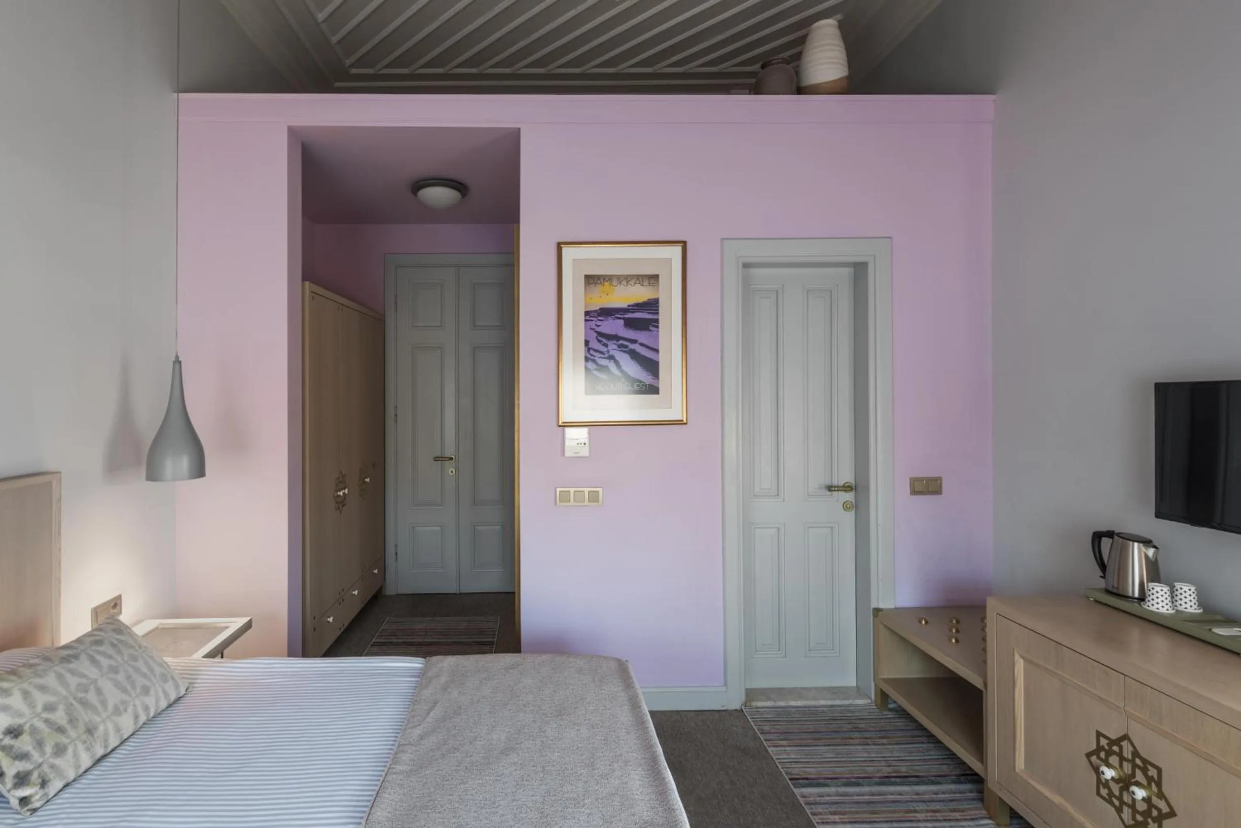 Bed in Delight Deluxe Hotel