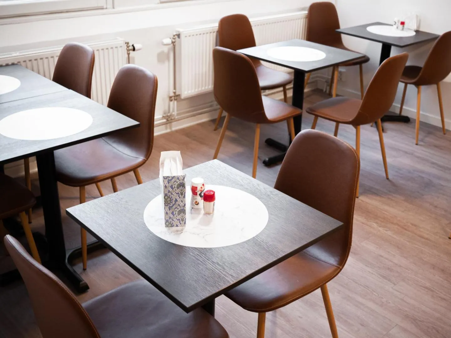 Hotel Aveny Bed & Breakfast