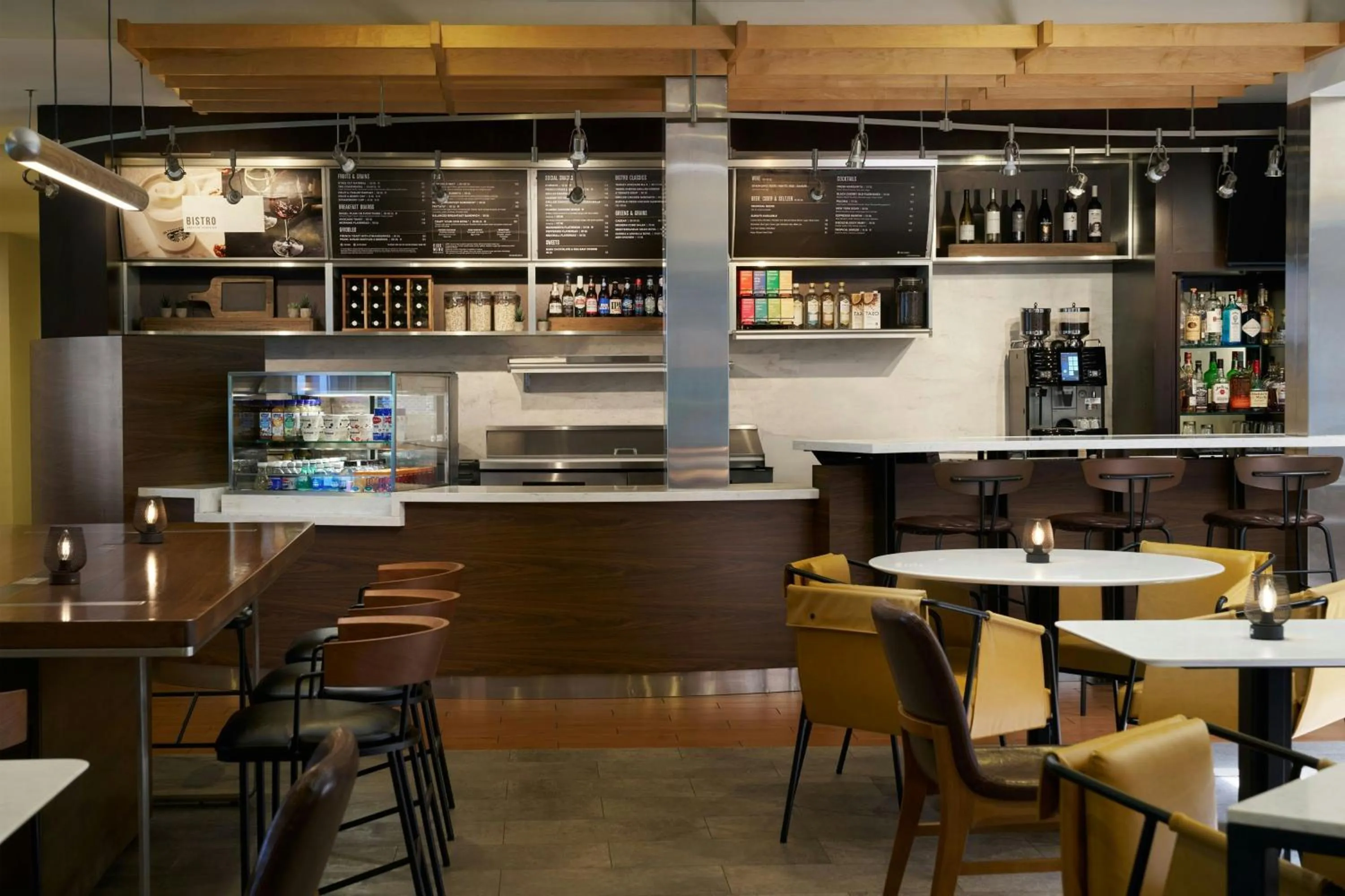 Restaurant/places to eat in Courtyard San Francisco Larkspur Landing/Marin County