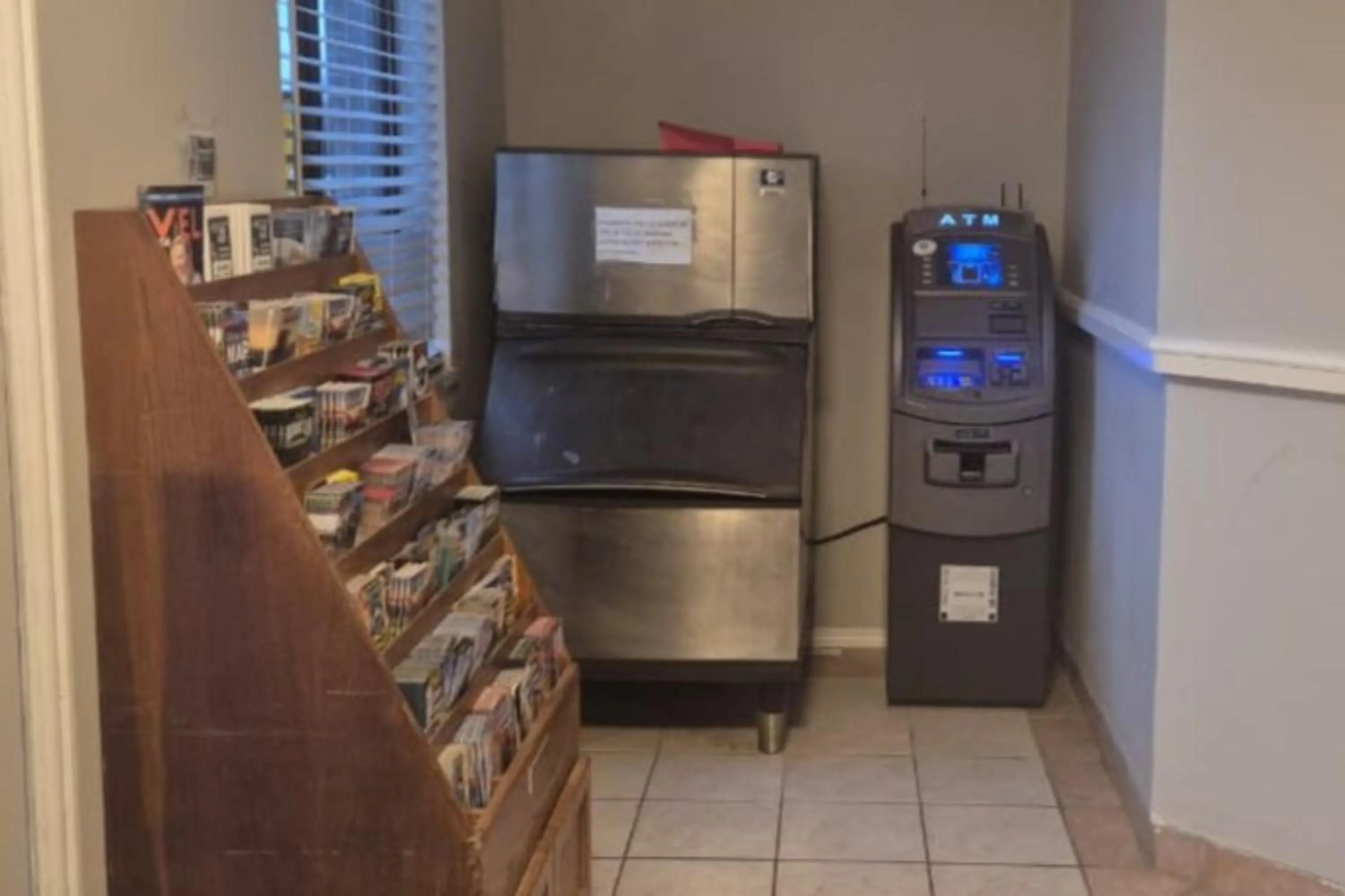 Lobby or reception in Economy Inn Merrillville By Townhouse I 65