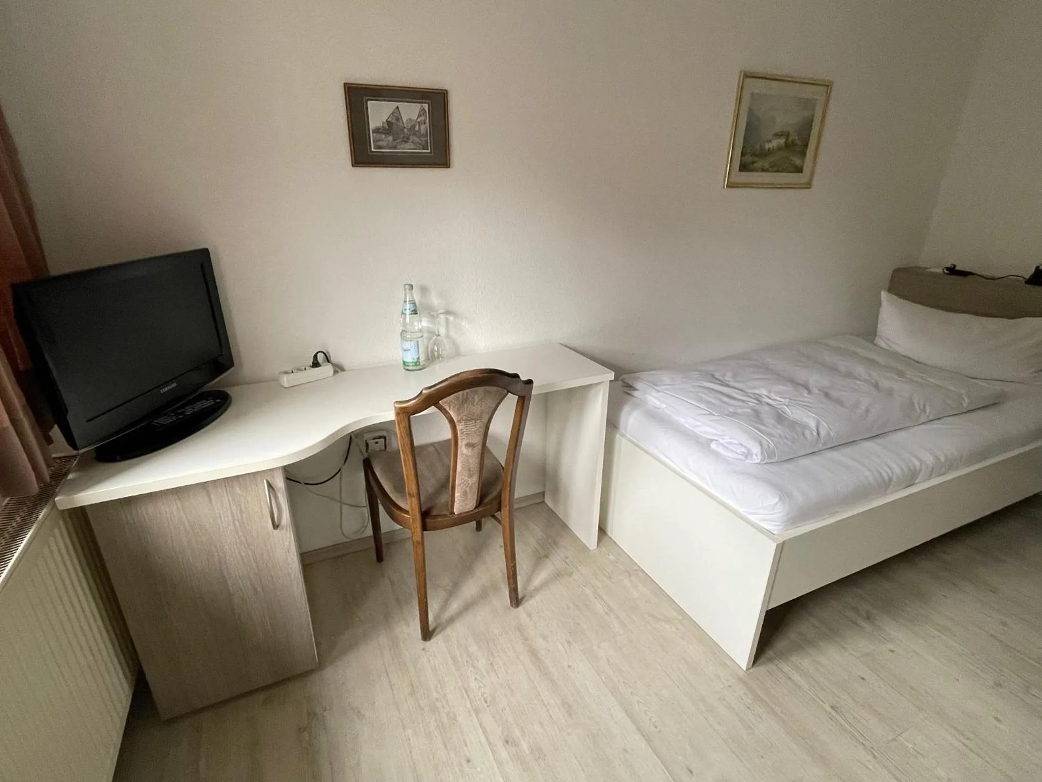 Bedroom, Bed in Landhotel Sickinger Hof