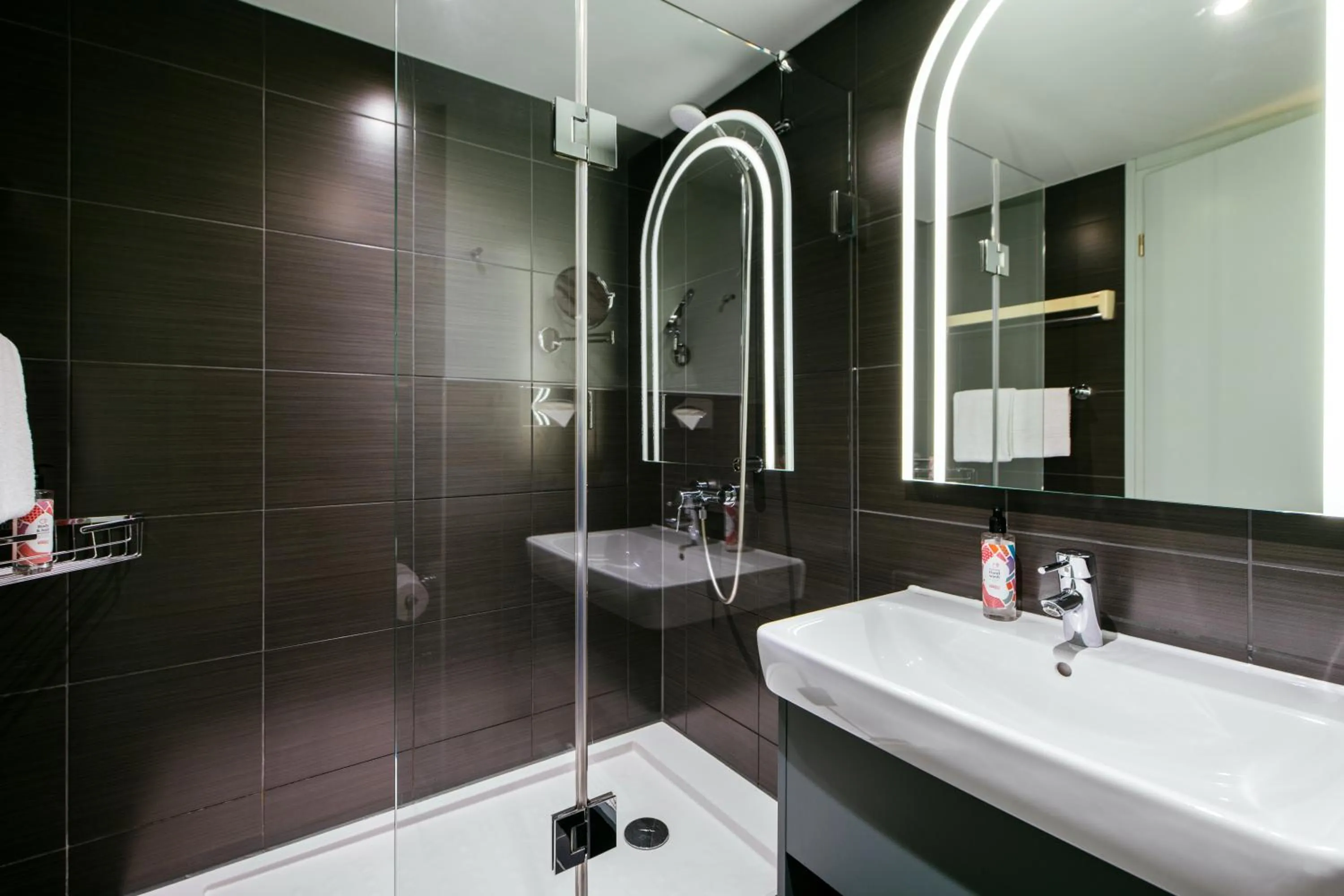 Bathroom in Aparthotel Adagio Muenchen City