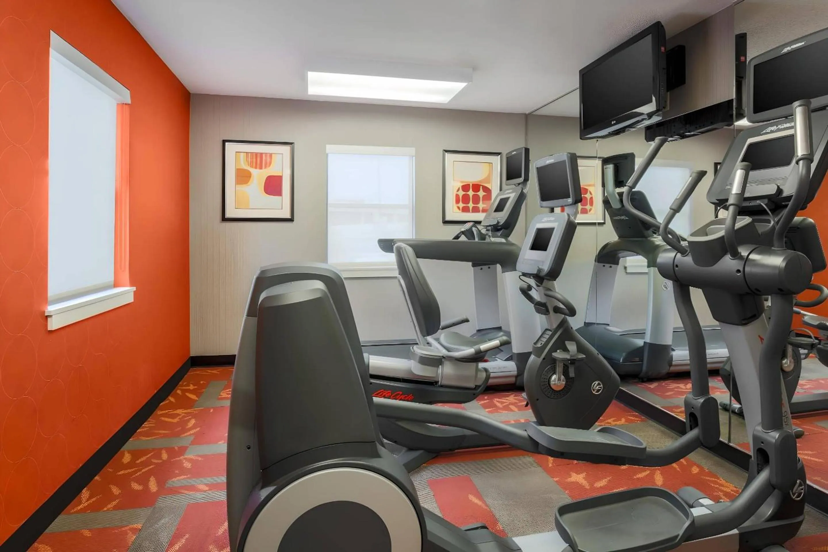Fitness centre/facilities in MainStay Suites St Louis - Galleria