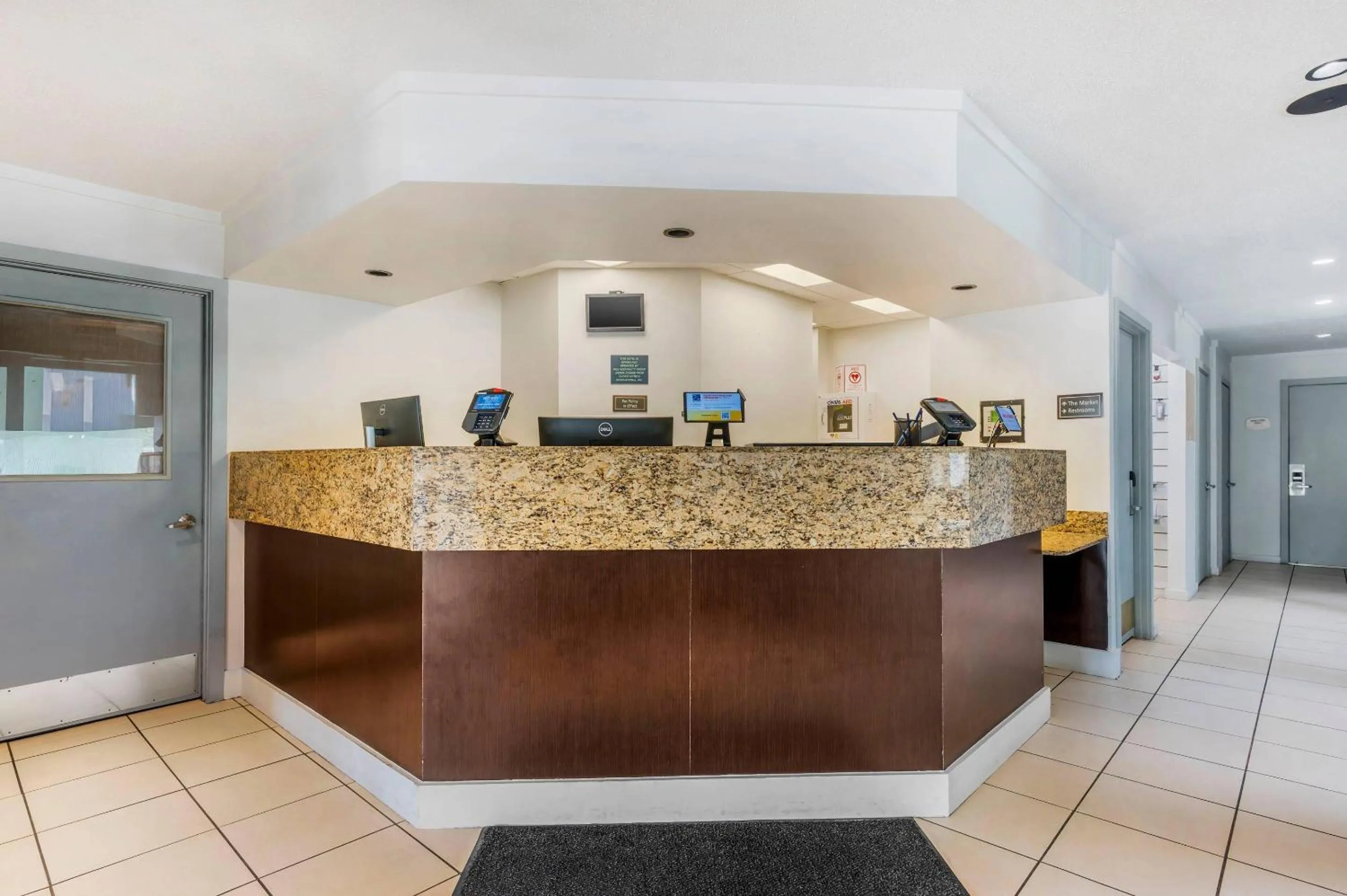 Lobby or reception in MainStay Suites St Louis - Galleria