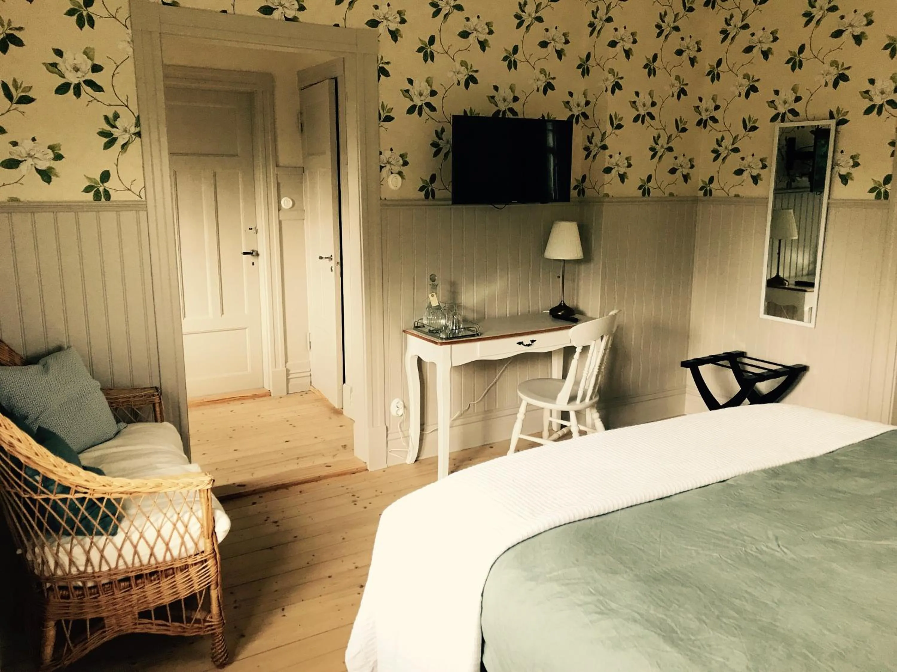 Photo of the whole room, Bed in Villamilsten B&B