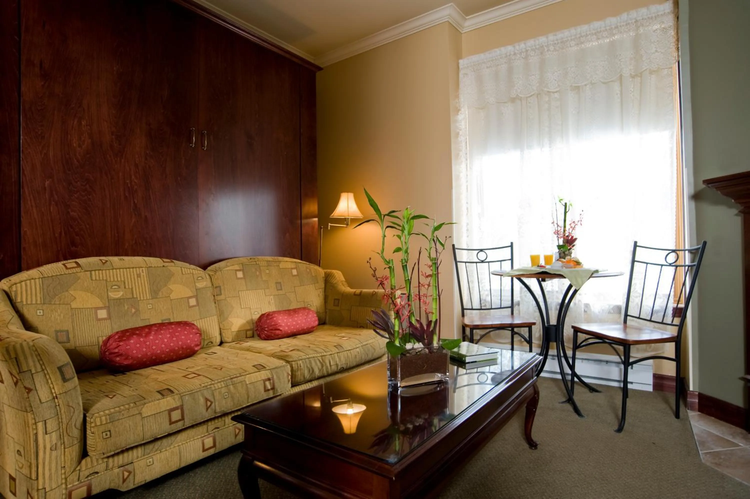 Seating area in Relais St-Denis