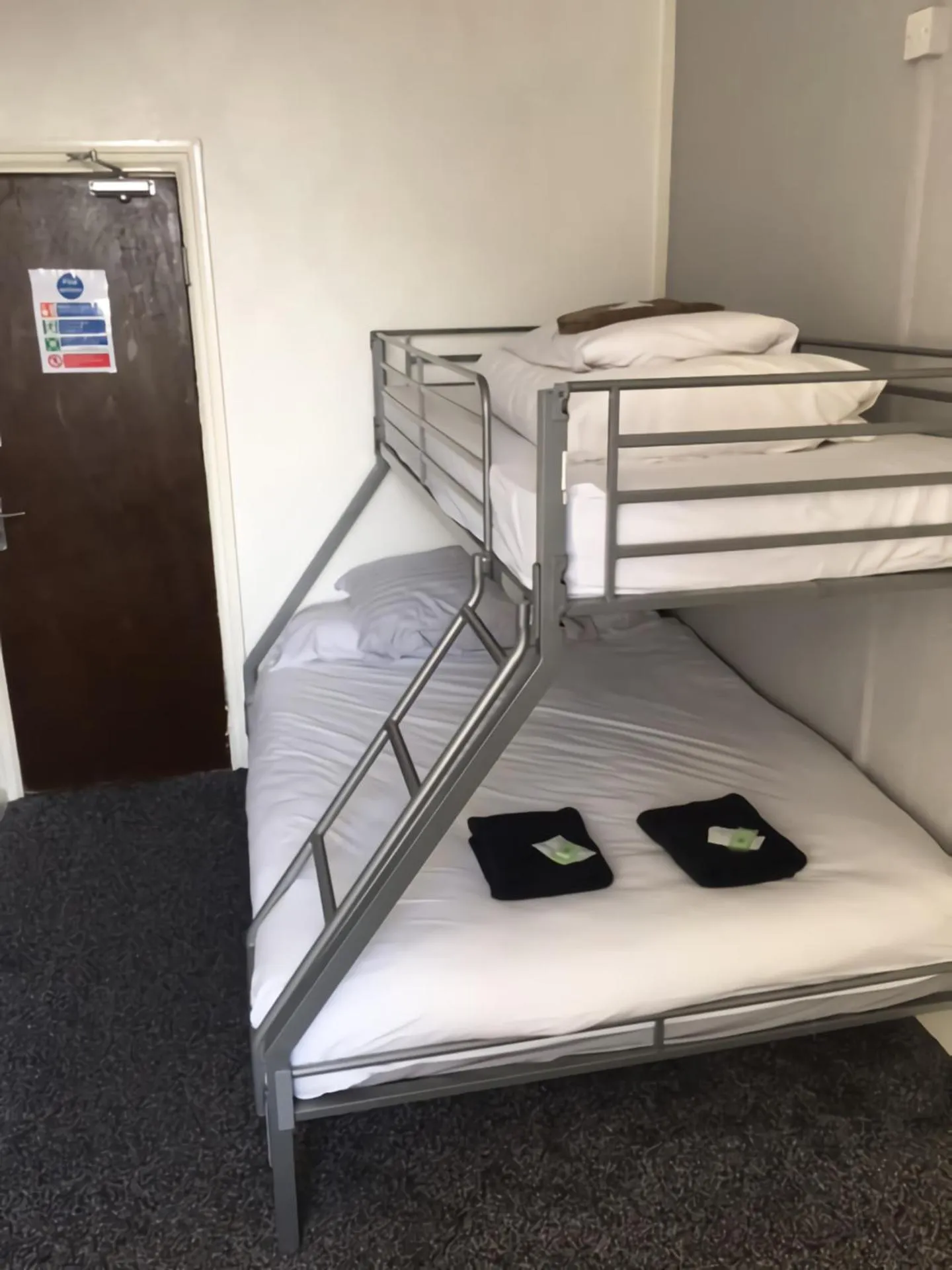 Bed in MyRoomz Seaview Hotel