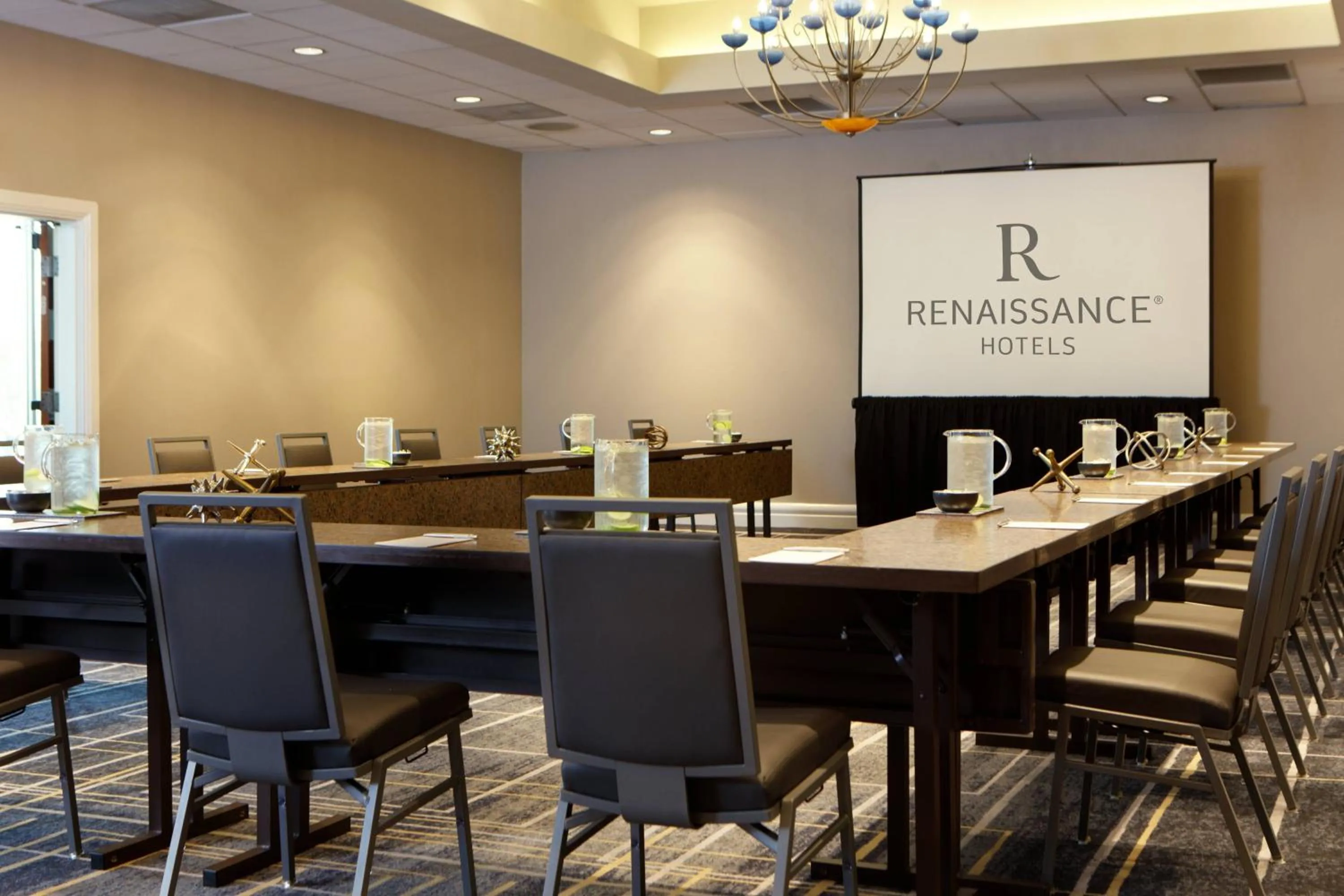 Meeting/conference room in Renaissance Tampa International Plaza Hotel
