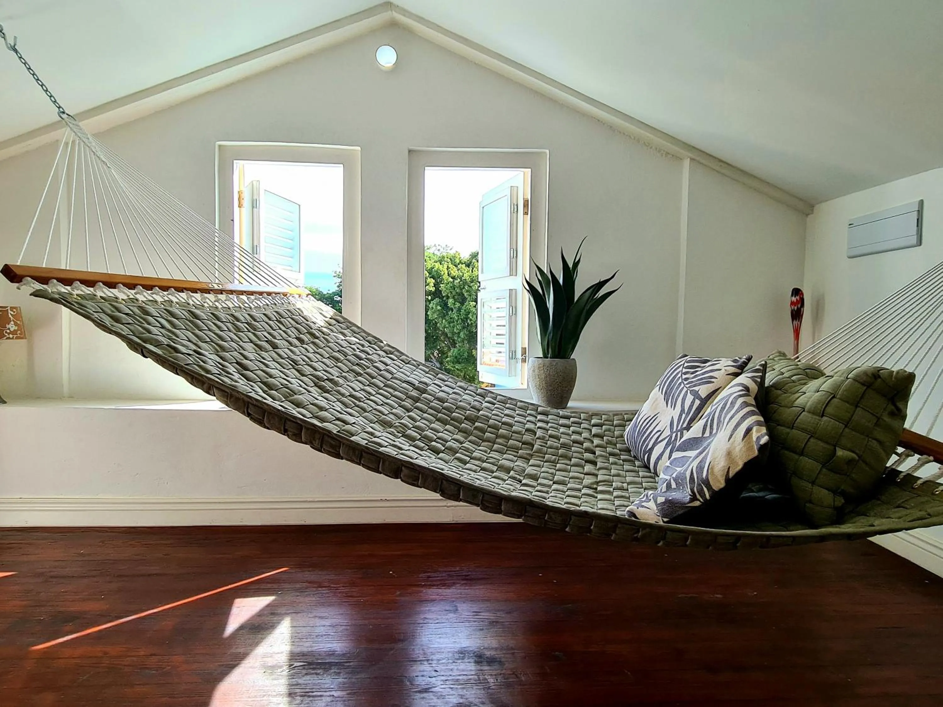 Living room in Bario Hotel