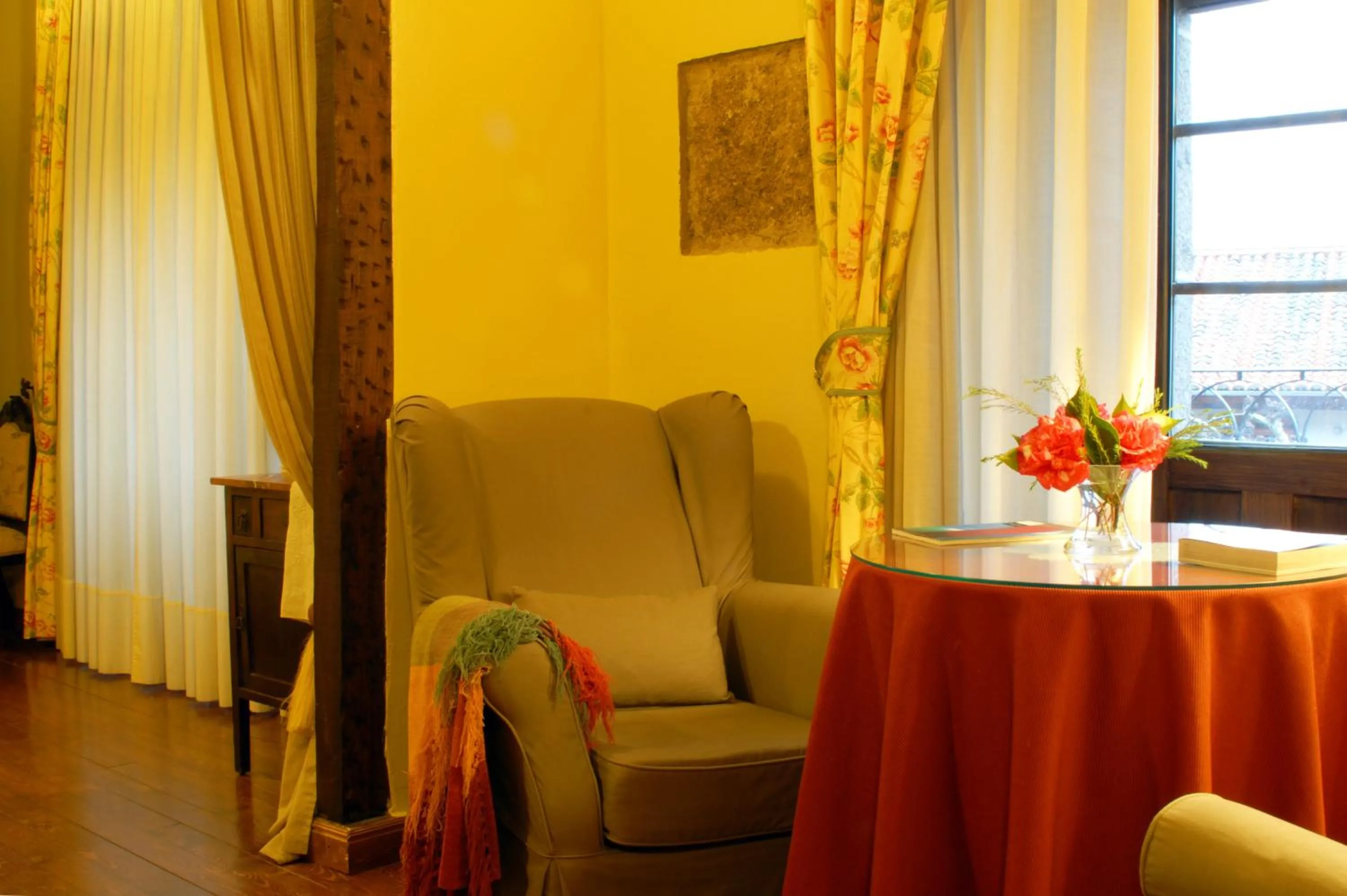 Seating area in El Jardín del Convento, Casa Rural