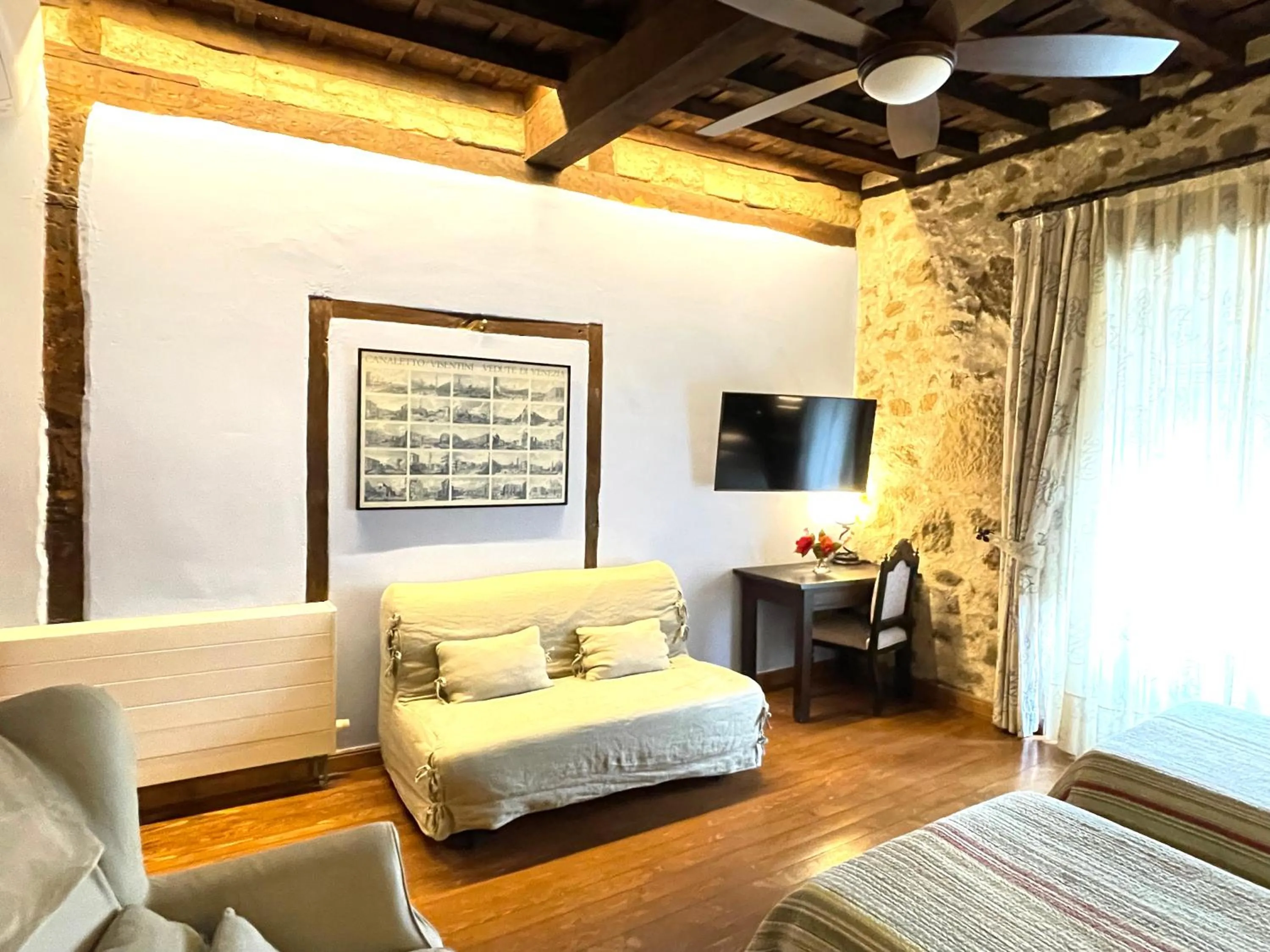Photo of the whole room, Bed in El Jardín del Convento, Casa Rural