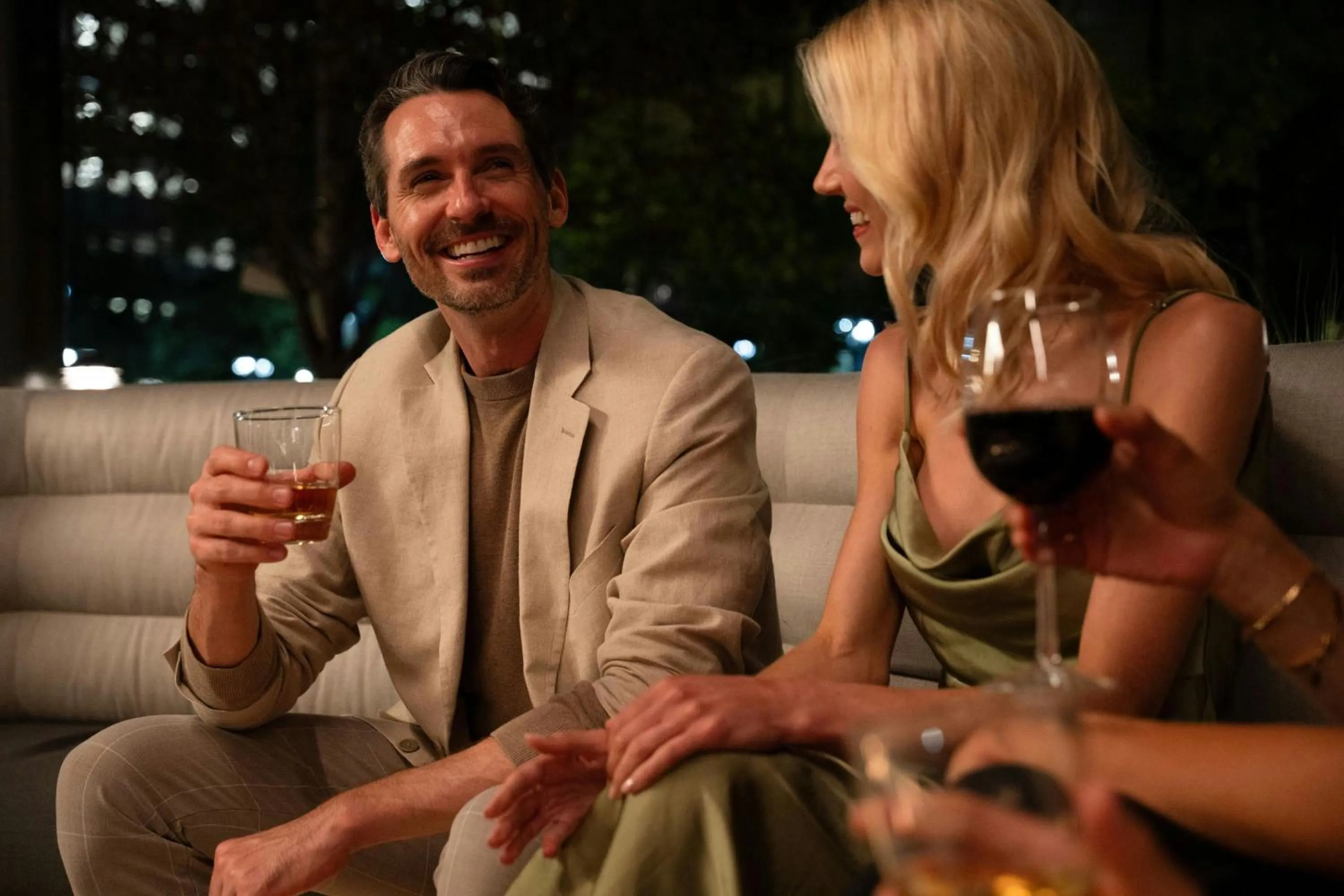 Restaurant/places to eat in AC Hotel Arlington National Landing