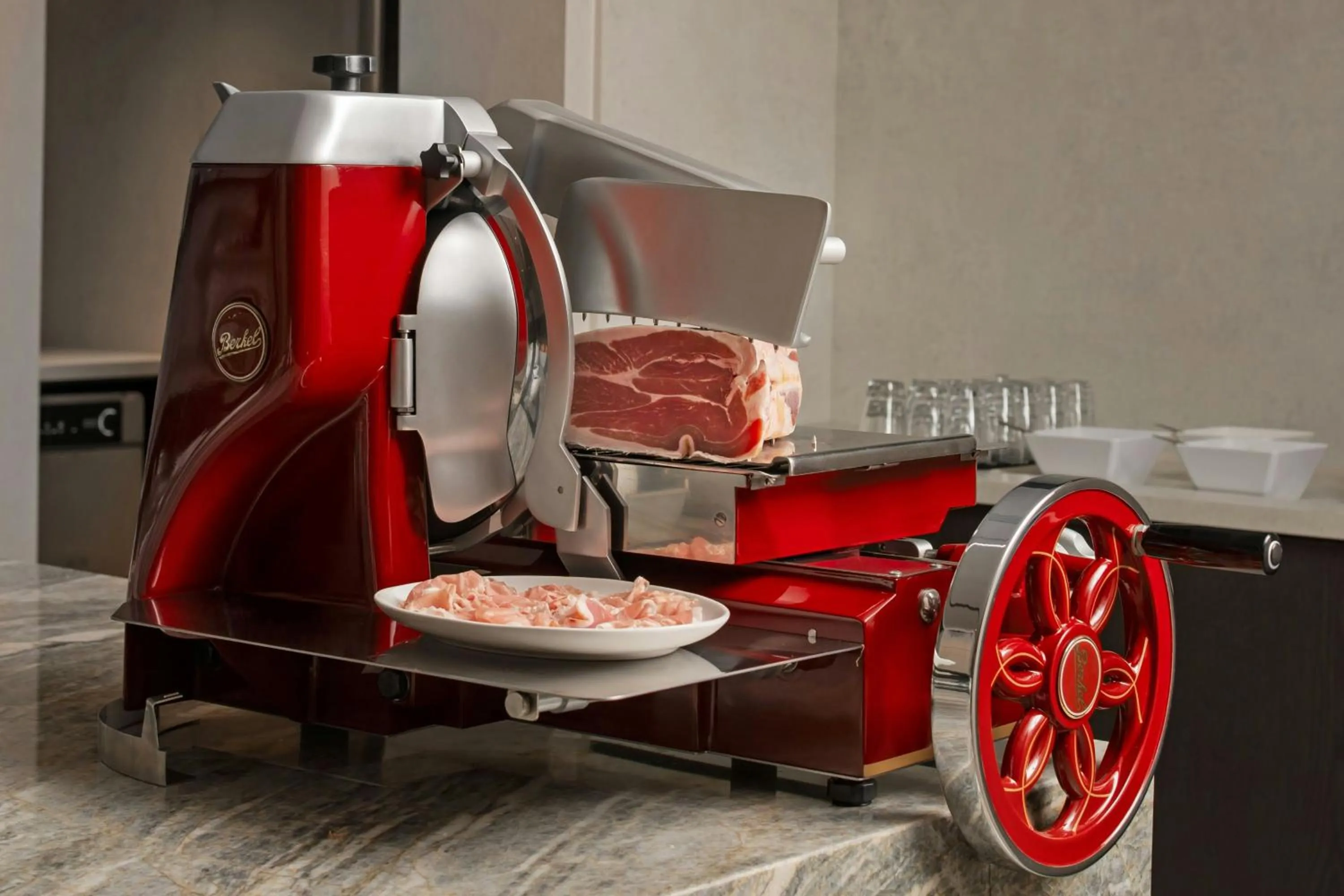 Restaurant/places to eat in AC Hotel Arlington National Landing