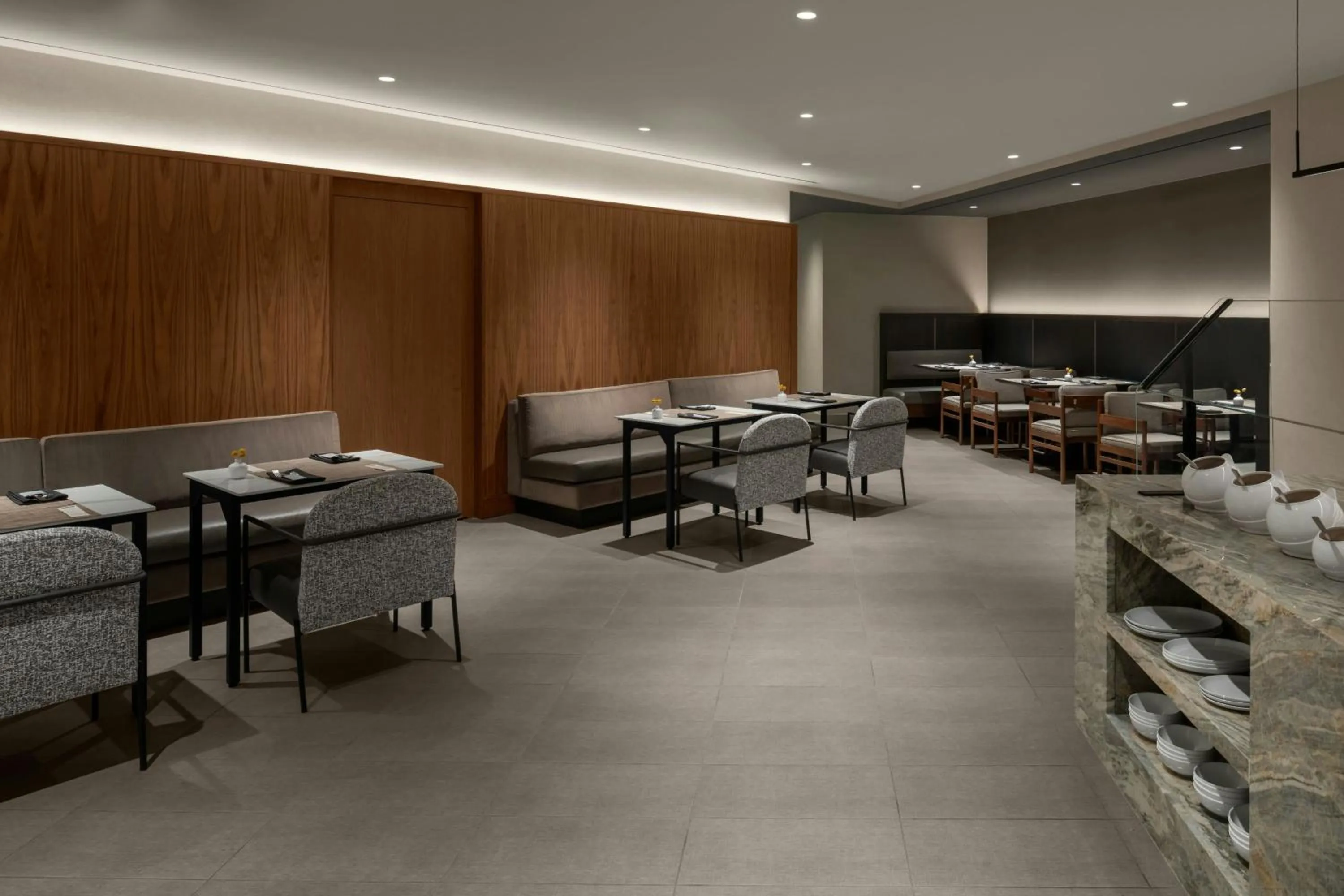 Kitchen or kitchenette in AC Hotel Arlington National Landing