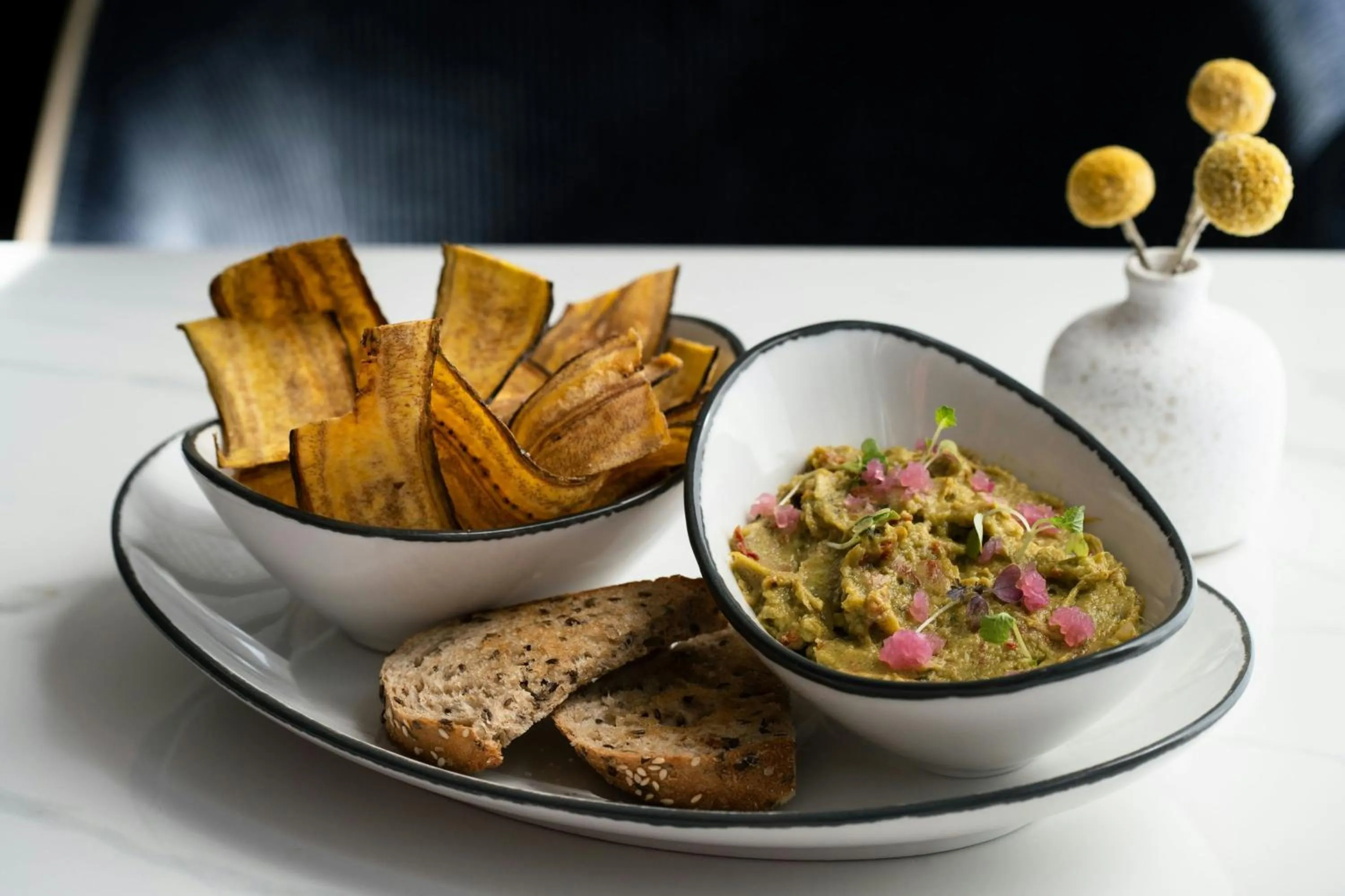 Restaurant/places to eat in AC Hotel Arlington National Landing