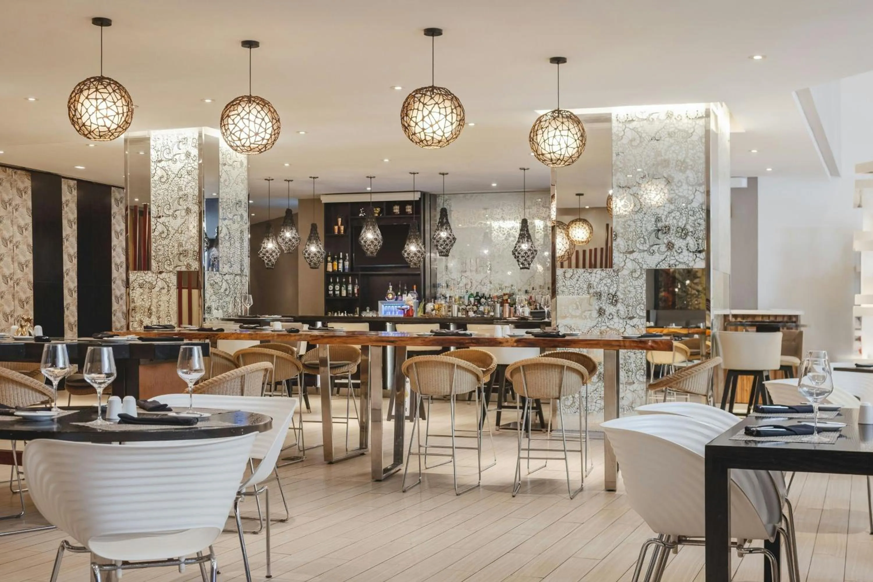 Restaurant/places to eat in Renaissance Santo Domingo Jaragua Hotel & Casino