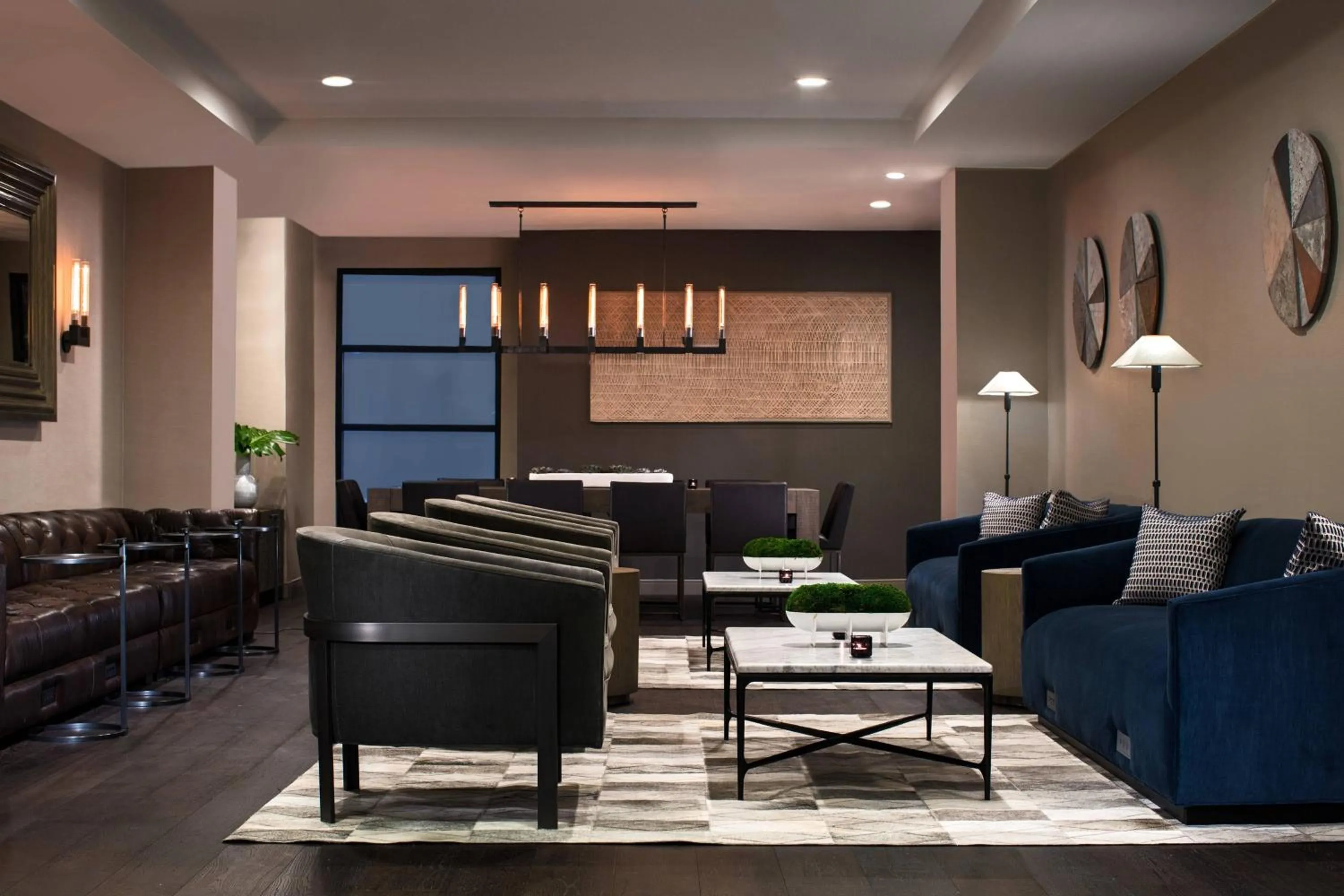 Lounge or bar in Bethesda Marriott