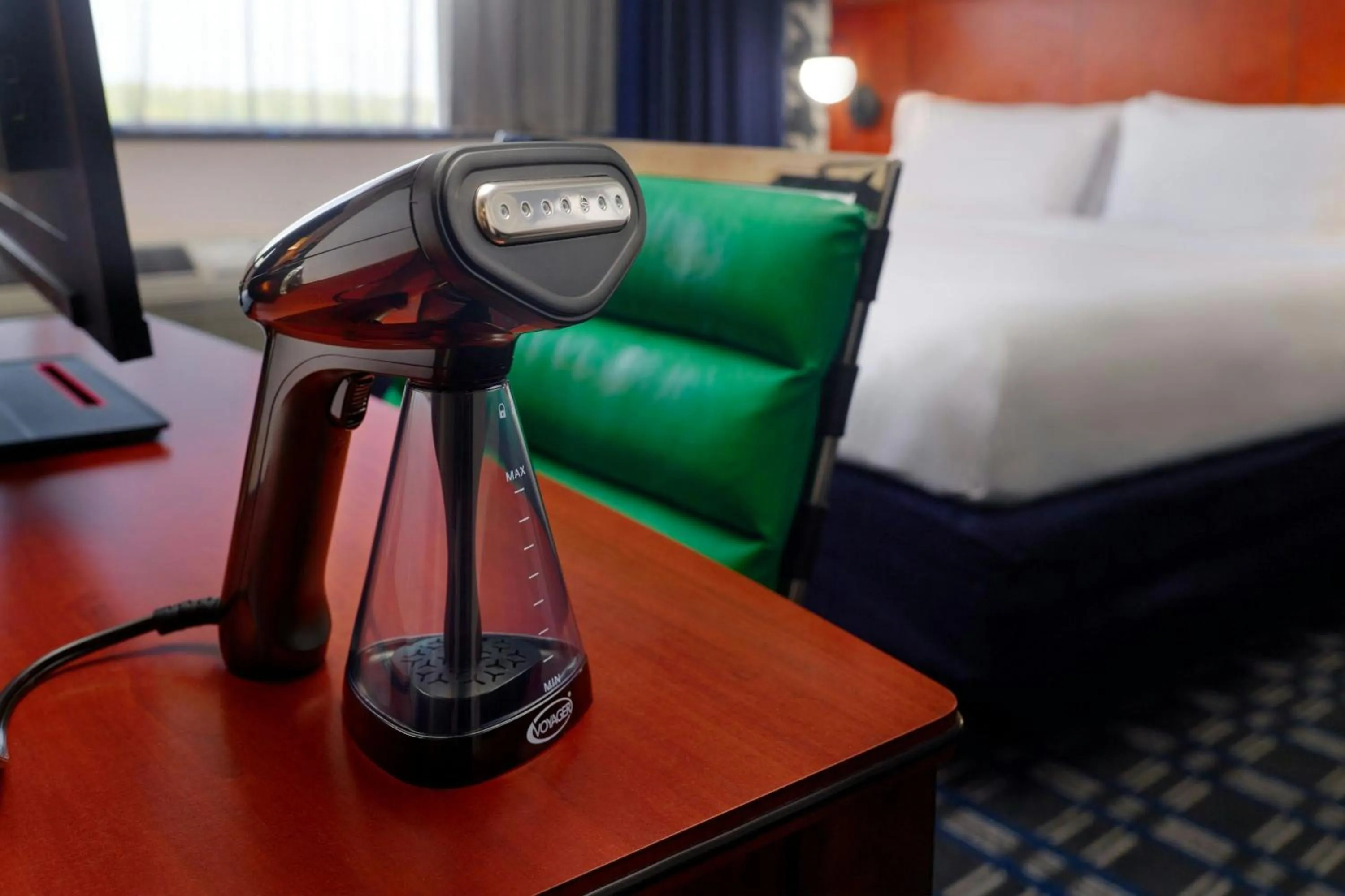 Photo of the whole room, Bed in Courtyard Arlington Crystal City/Reagan National Airport