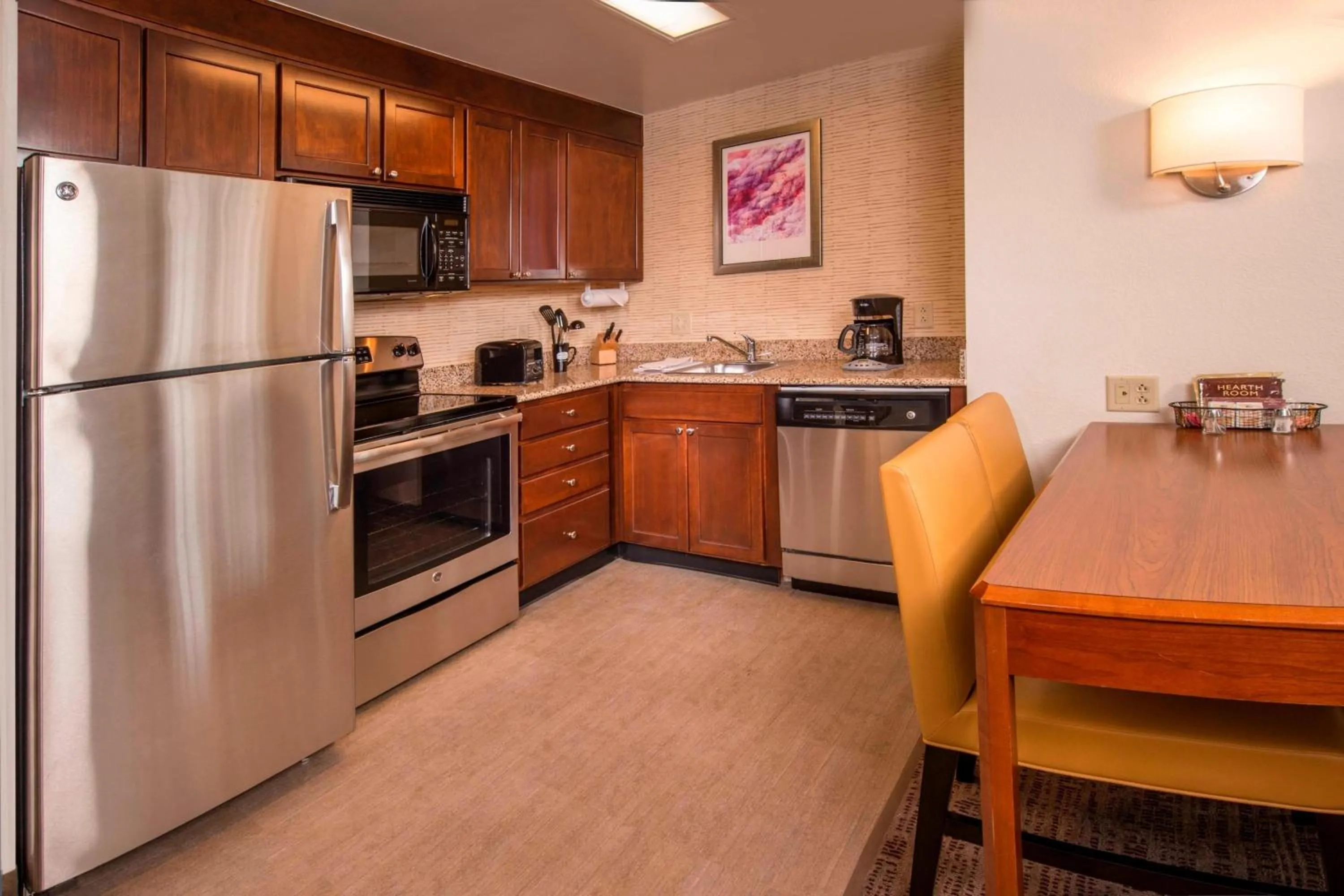 Bedroom in Residence Inn Alexandria Old Town/Duke Street