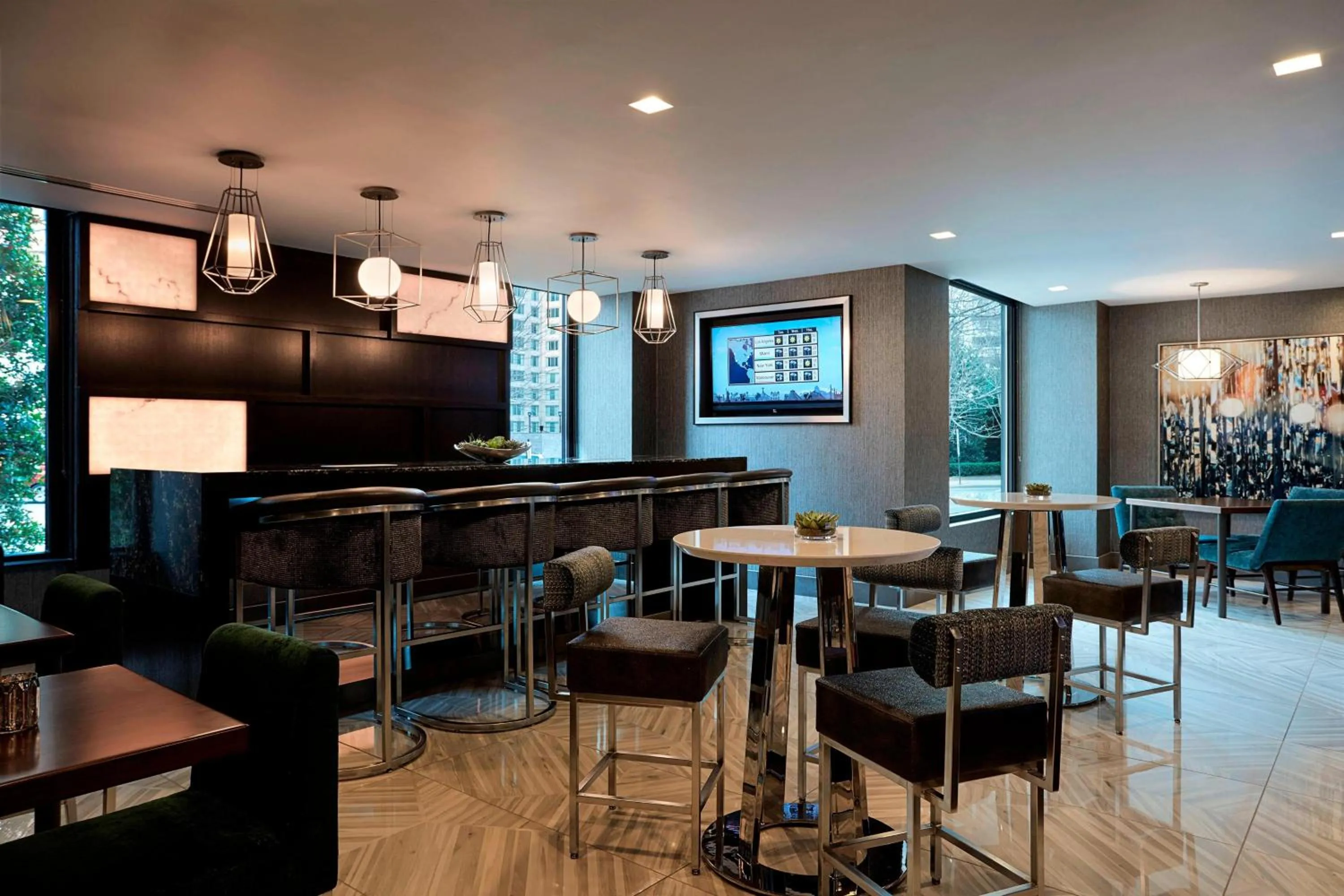 Lounge or bar in Crystal Gateway Marriott
