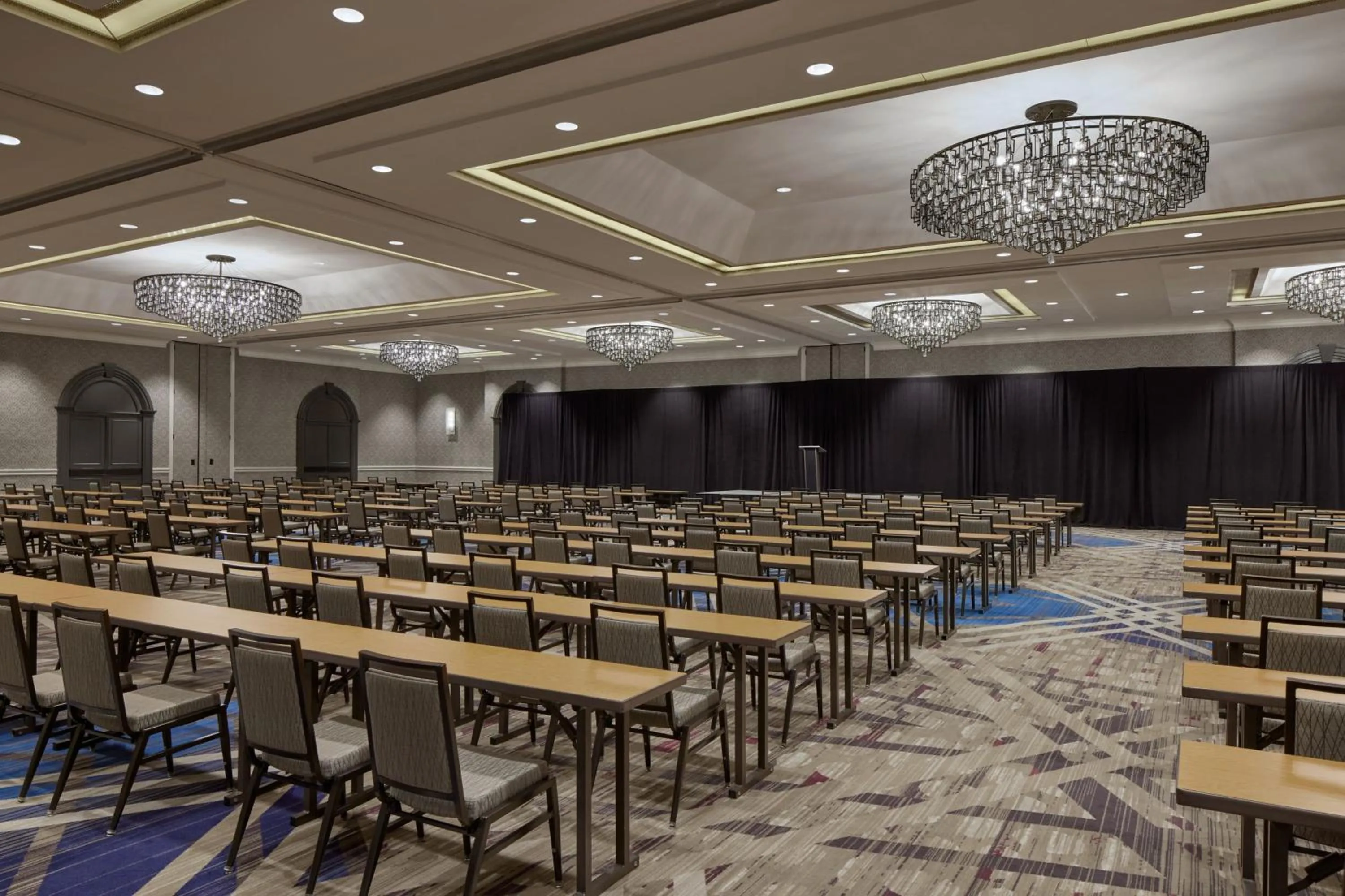 Meeting/conference room in Crystal Gateway Marriott