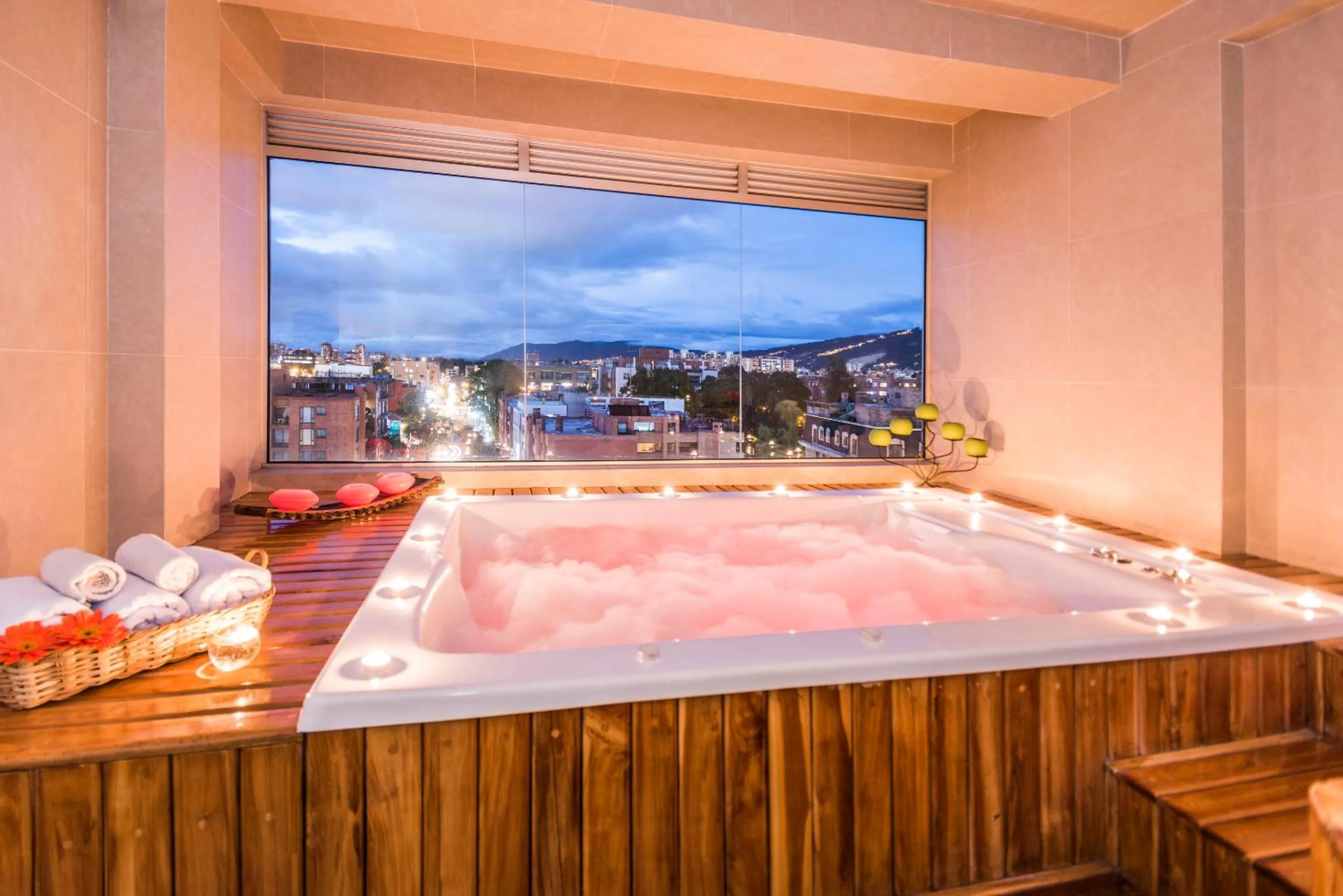 Hot Tub in One Sixteen Hotel