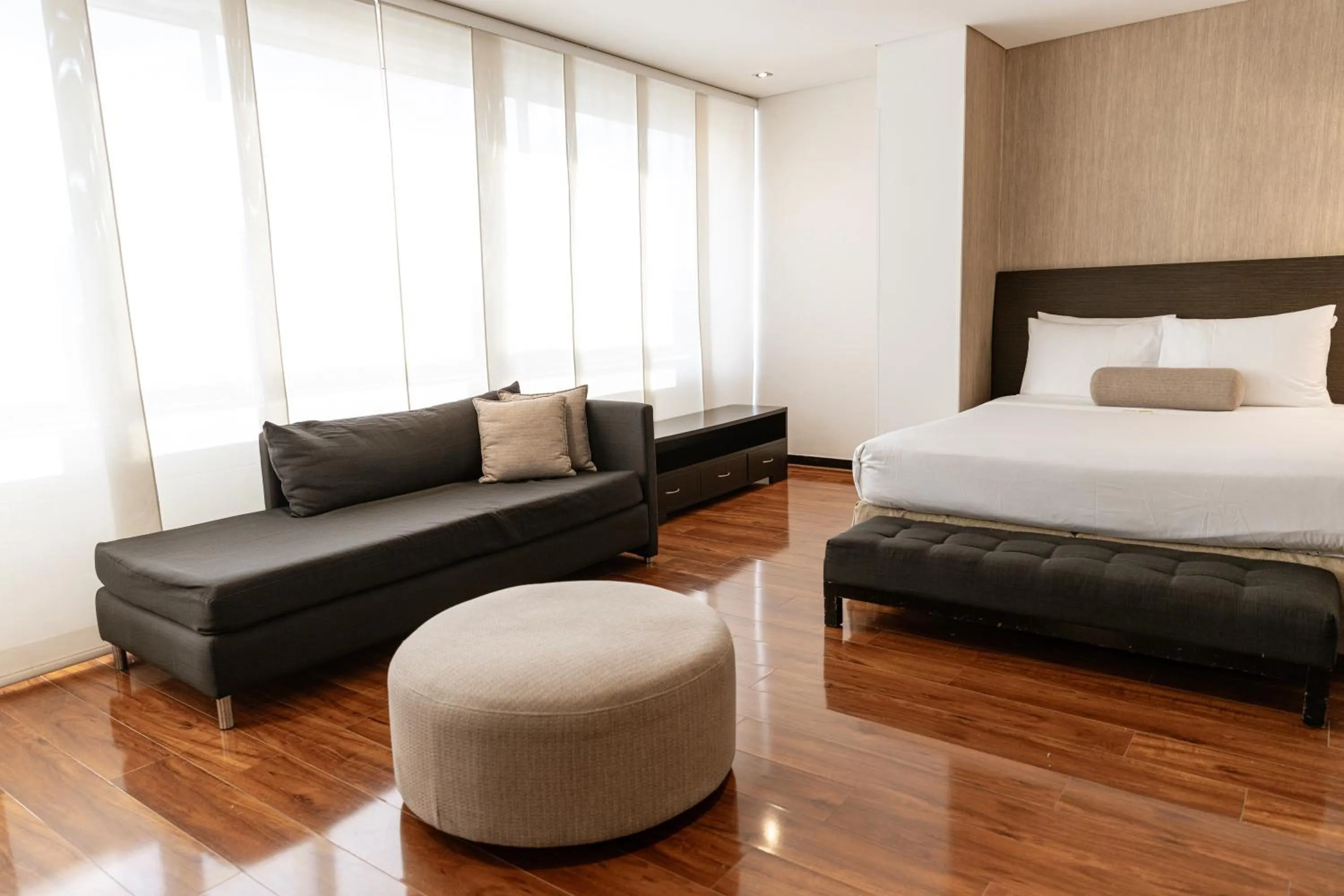 Living room, Bed in One Sixteen Hotel