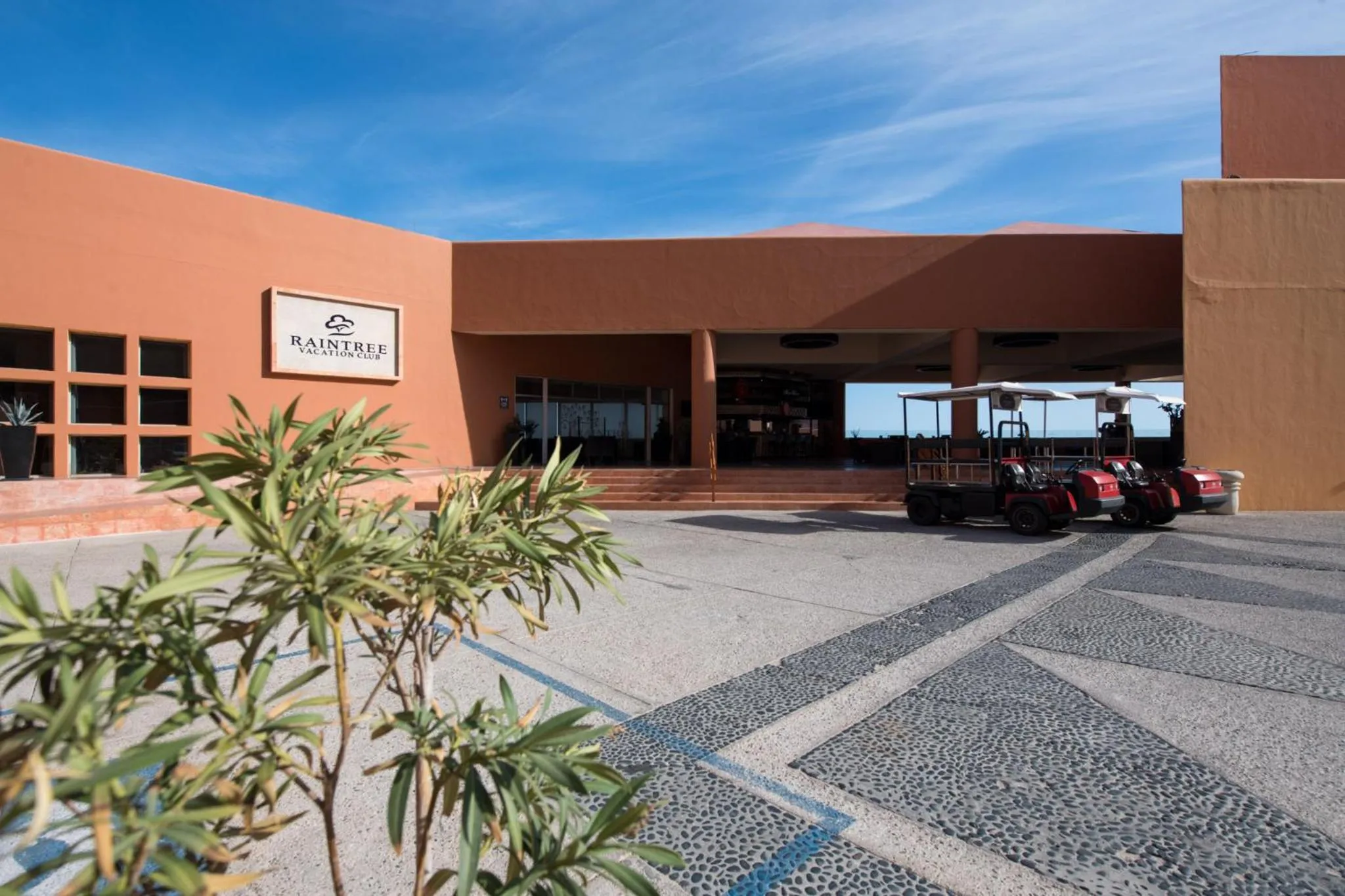 Property building in Club Regina Los Cabos