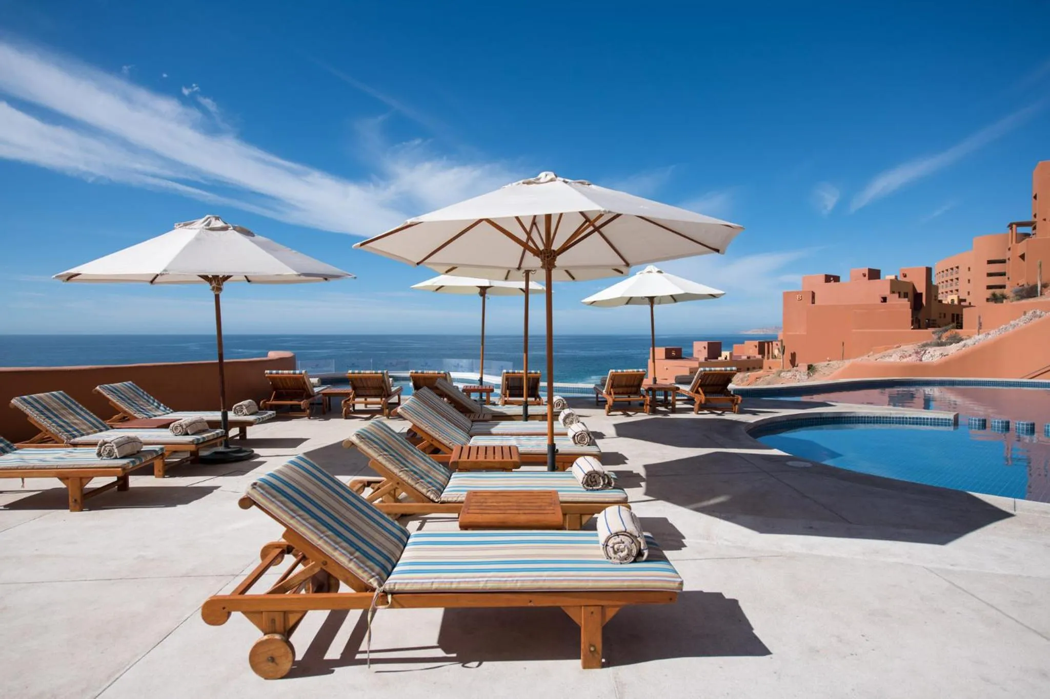 Swimming pool in Club Regina Los Cabos