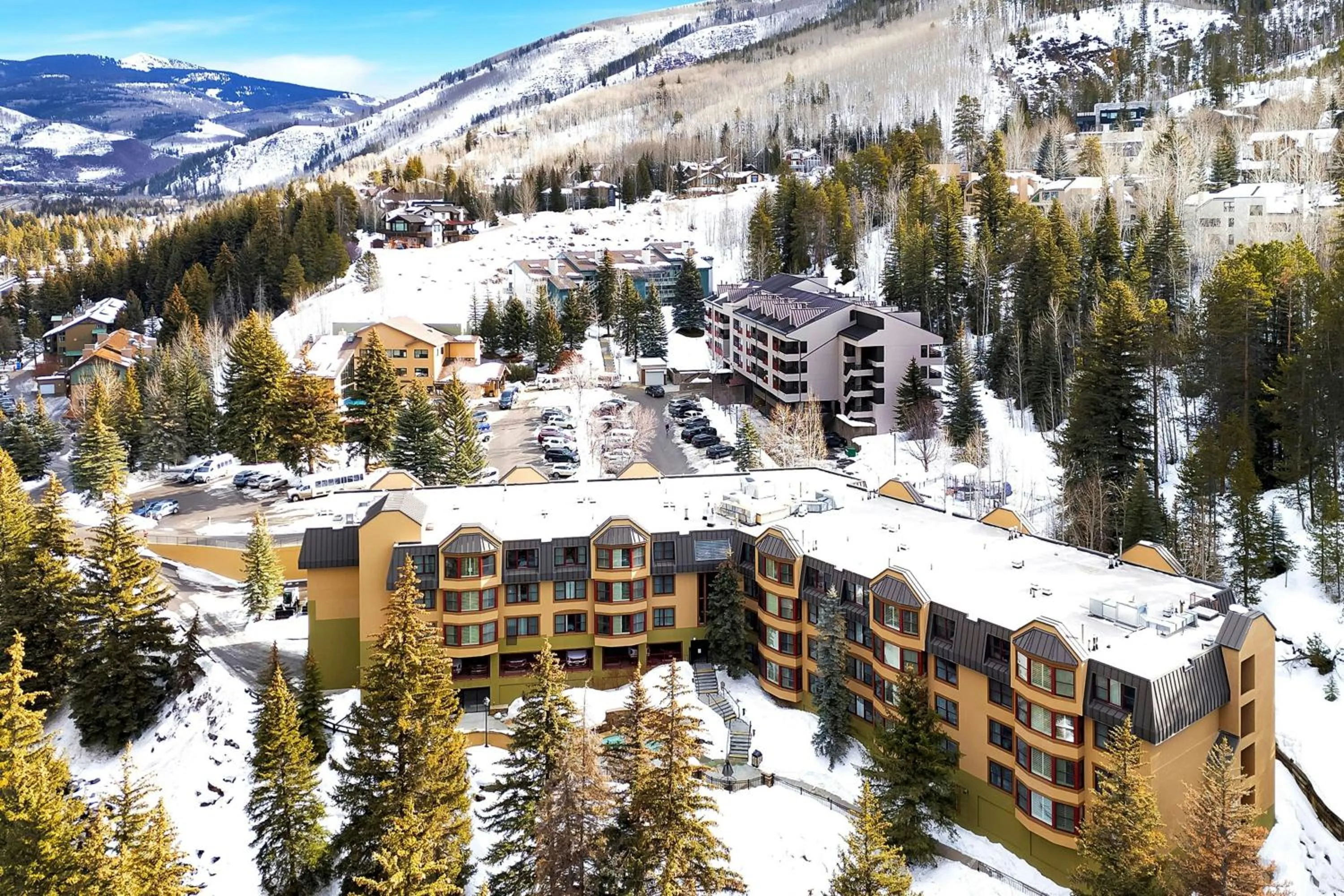 Property building in Marriott's StreamSide Evergreen at Vail