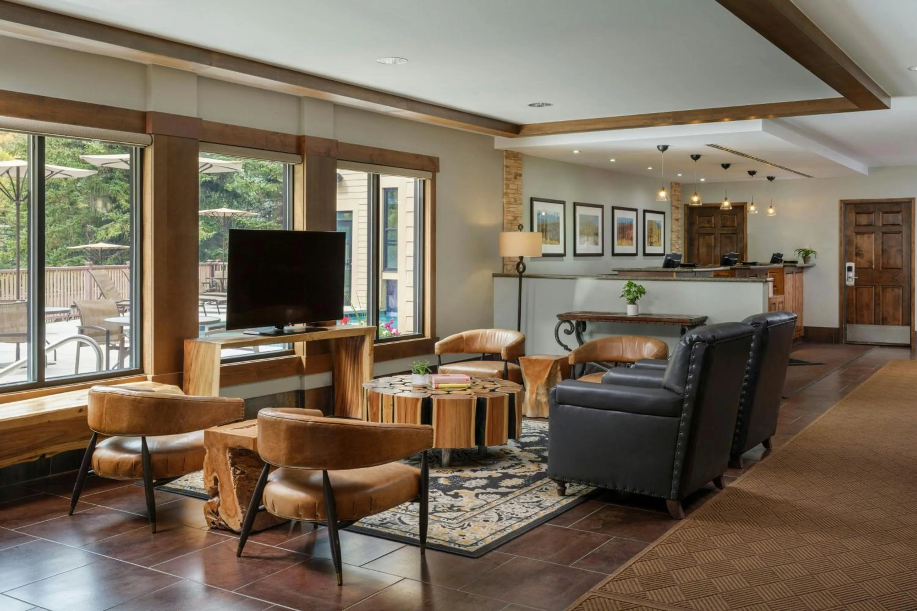Lobby or reception in Marriott's StreamSide Evergreen at Vail