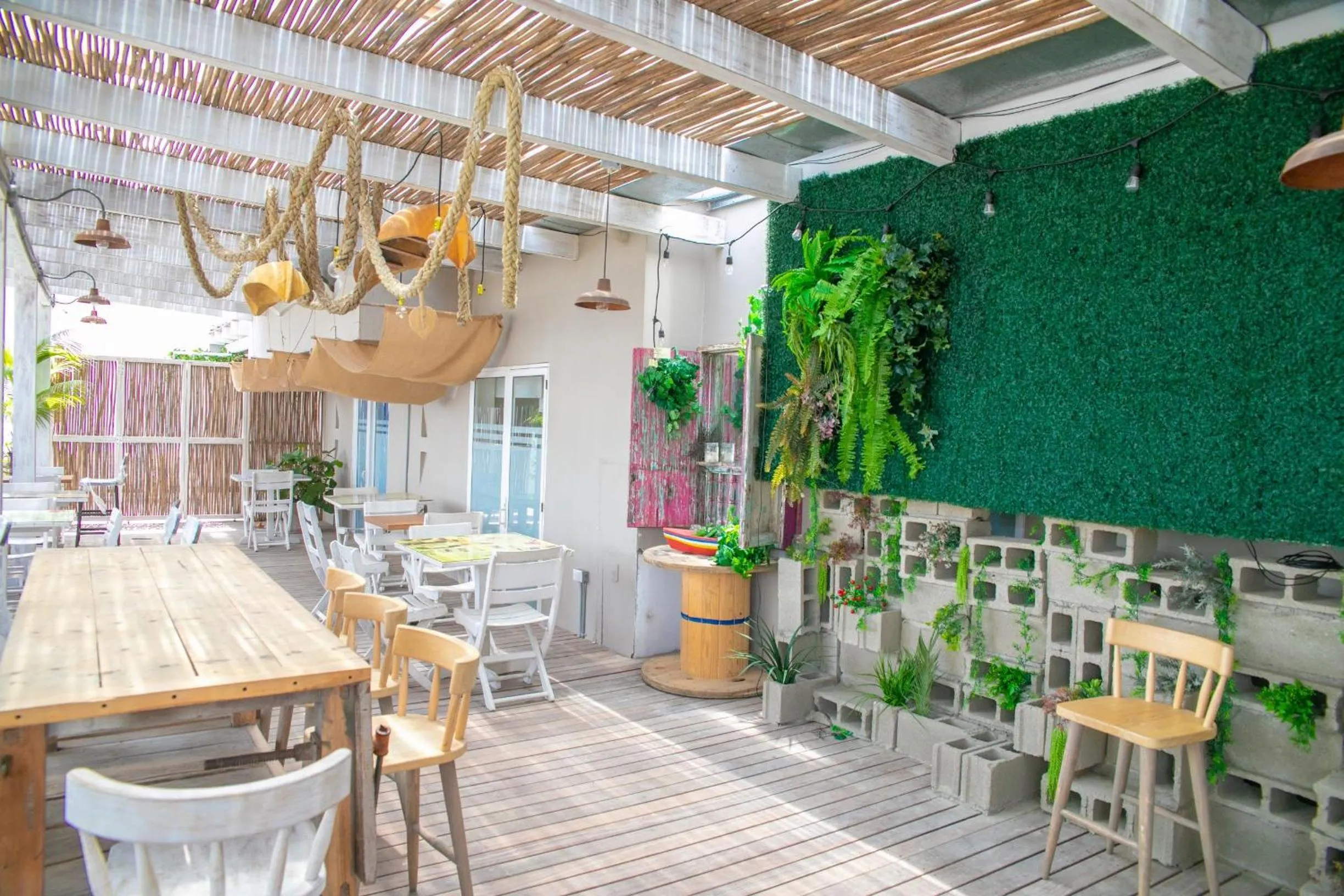 Restaurant/places to eat in Hotel Barahona Cartagena