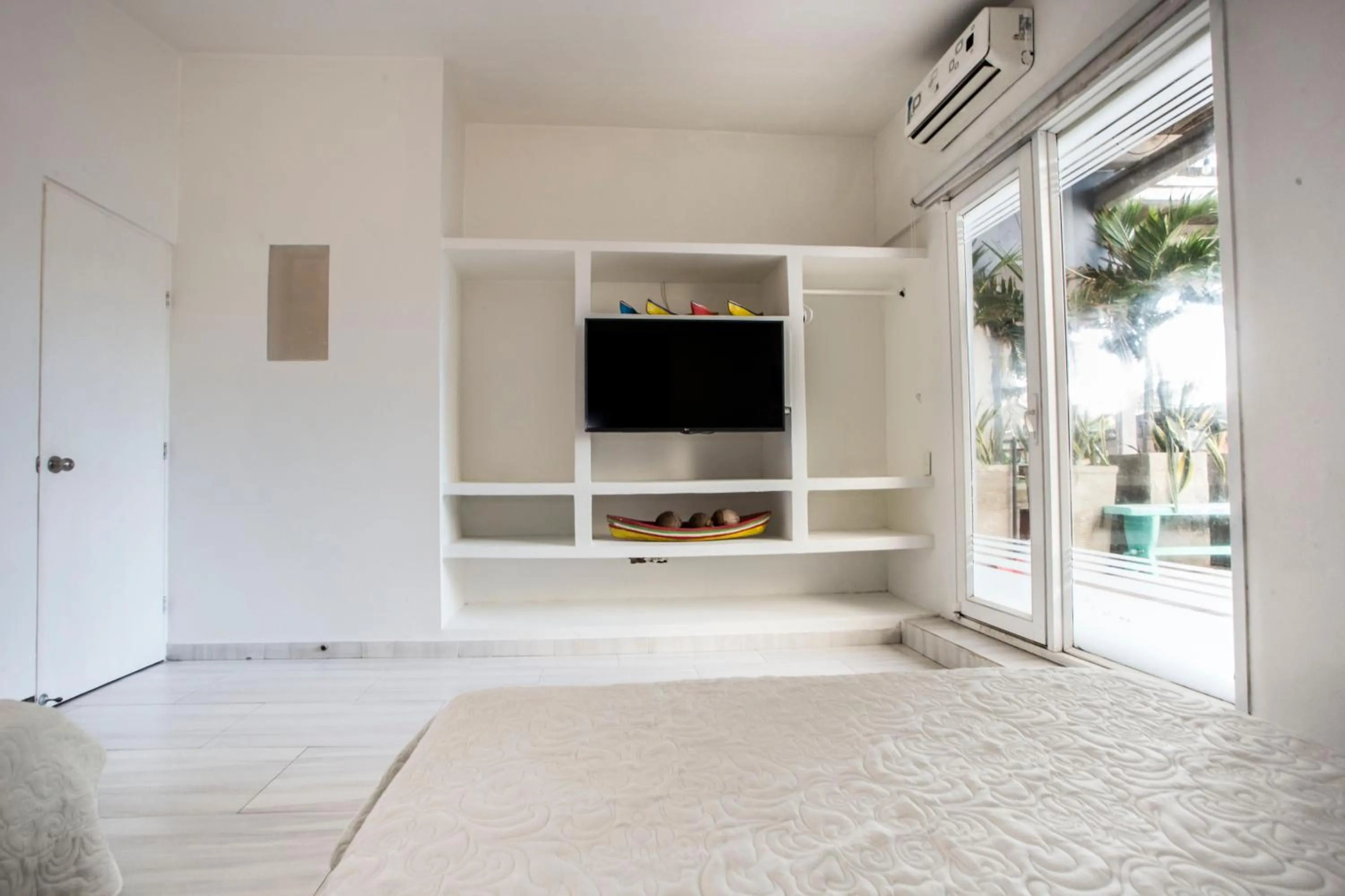 TV and multimedia in Hotel Barahona Cartagena