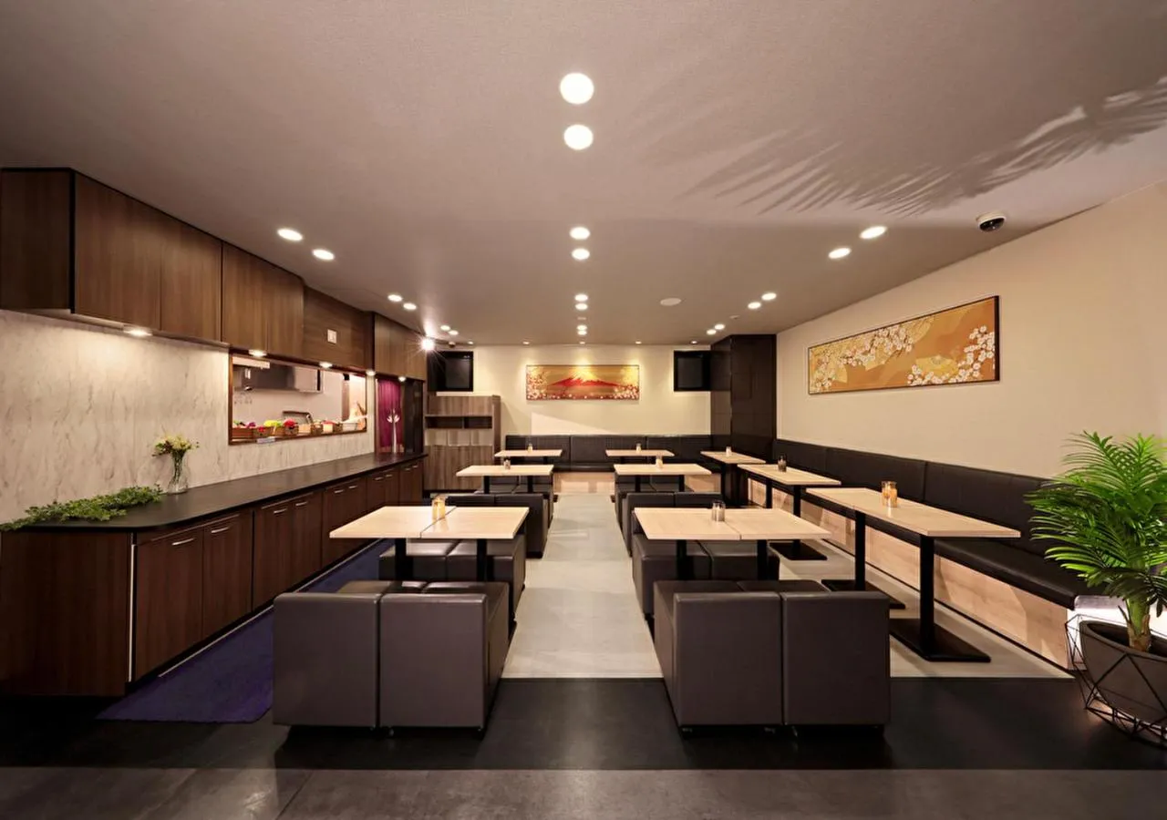 Restaurant/places to eat in Shinsaibashi-Higashi Crystal Hotel