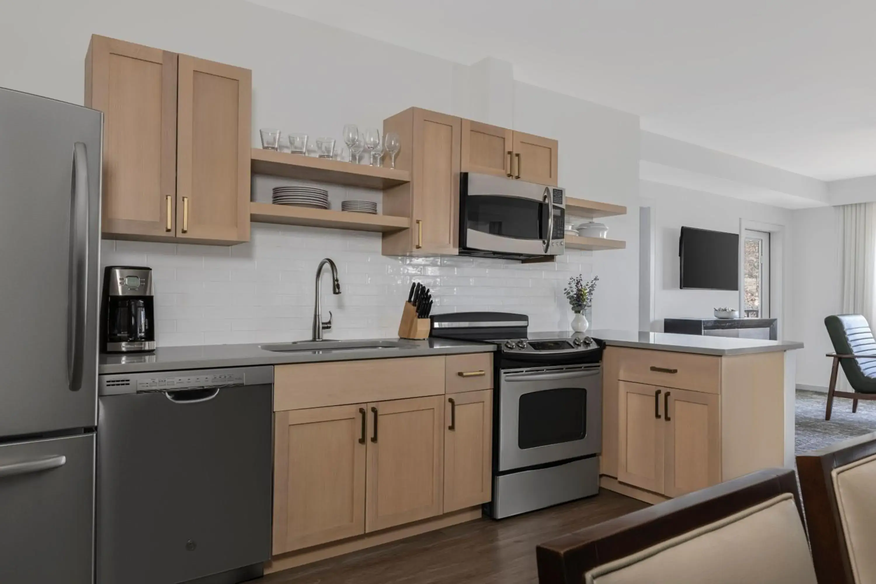 Two-Bedroom Villa with Balcony and Roll-in Shower - Mobility Accessible in Marriott's Fairway Villas Two-Bedroom Villa with Balcony and Roll-in Shower - Mobility Accessible in Marriott's Fairway Villas