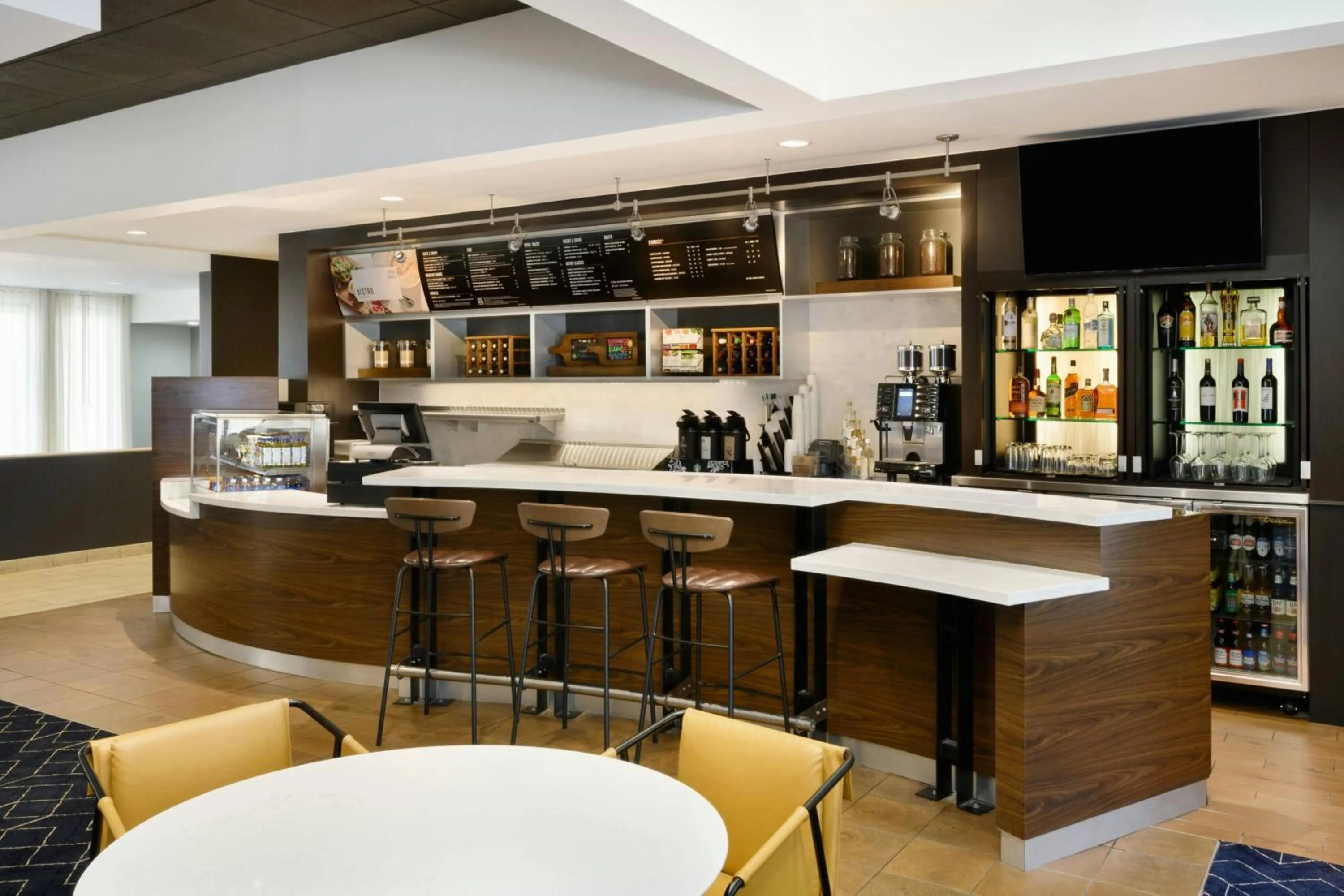 Lounge or bar in Courtyard by Marriott Atlanta Duluth/ Gwinnett Place