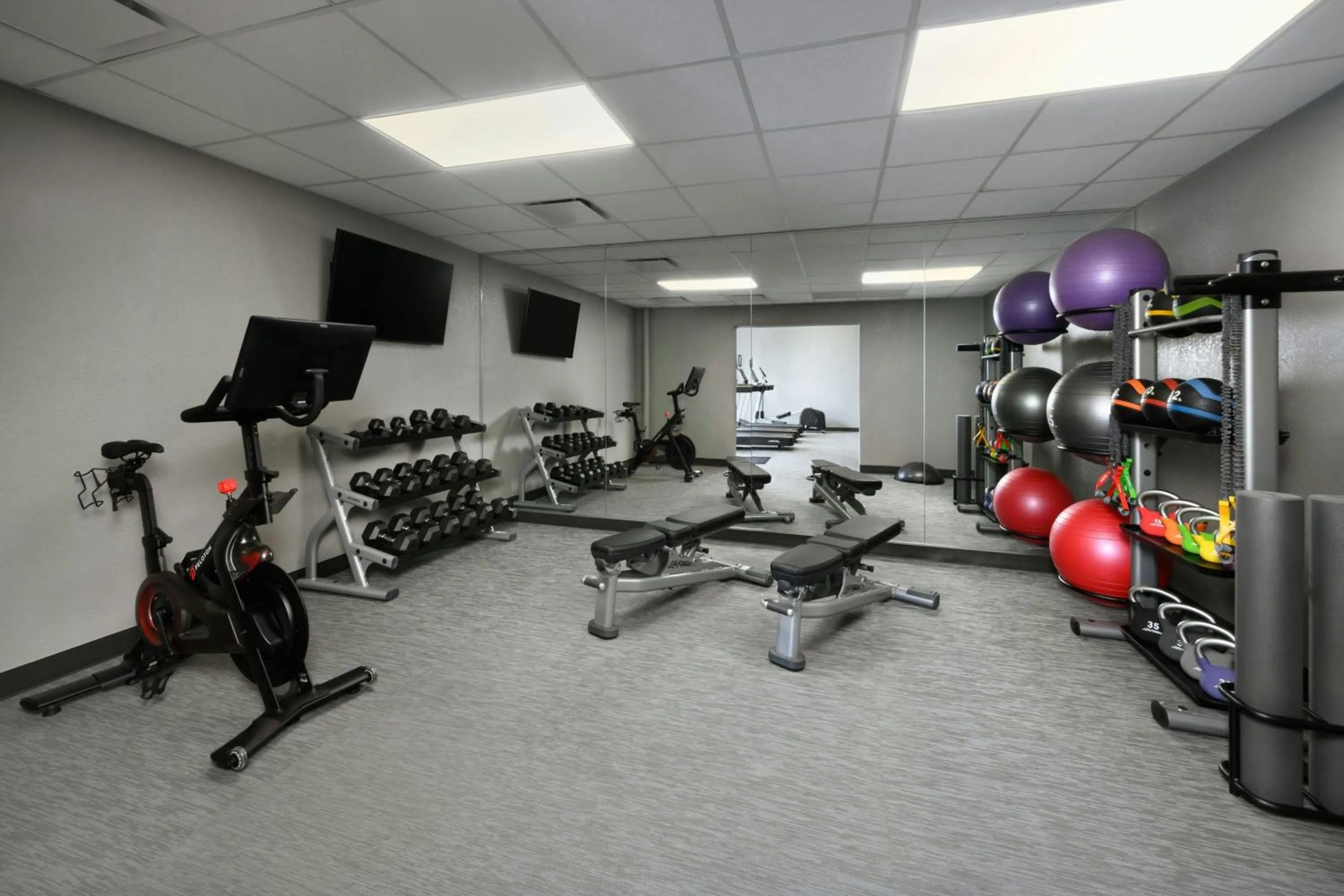 Fitness centre/facilities in Courtyard by Marriott Atlanta Duluth/ Gwinnett Place