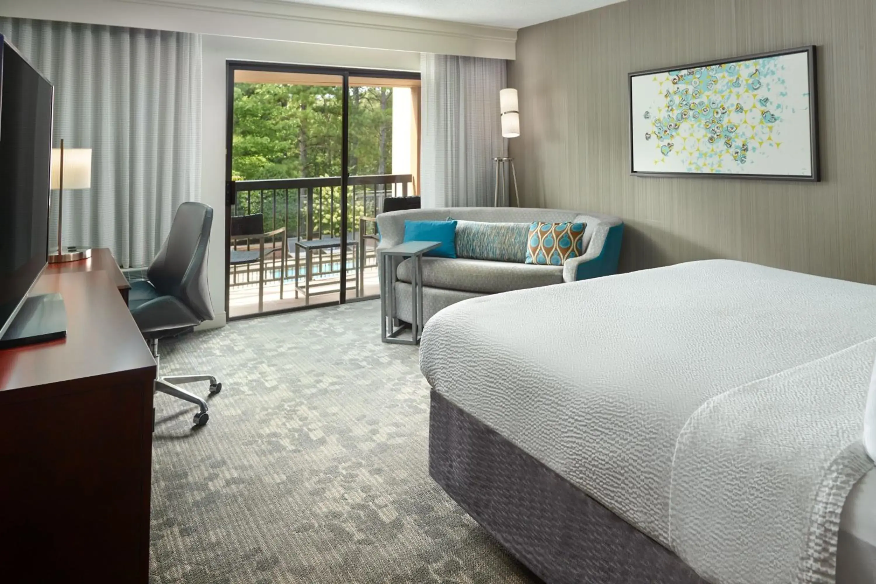 Executive King Room with Sofa Bed in Courtyard by Marriott Atlanta Alpharetta Executive King Room with Sofa Bed in Courtyard by Marriott Atlanta Alpharetta