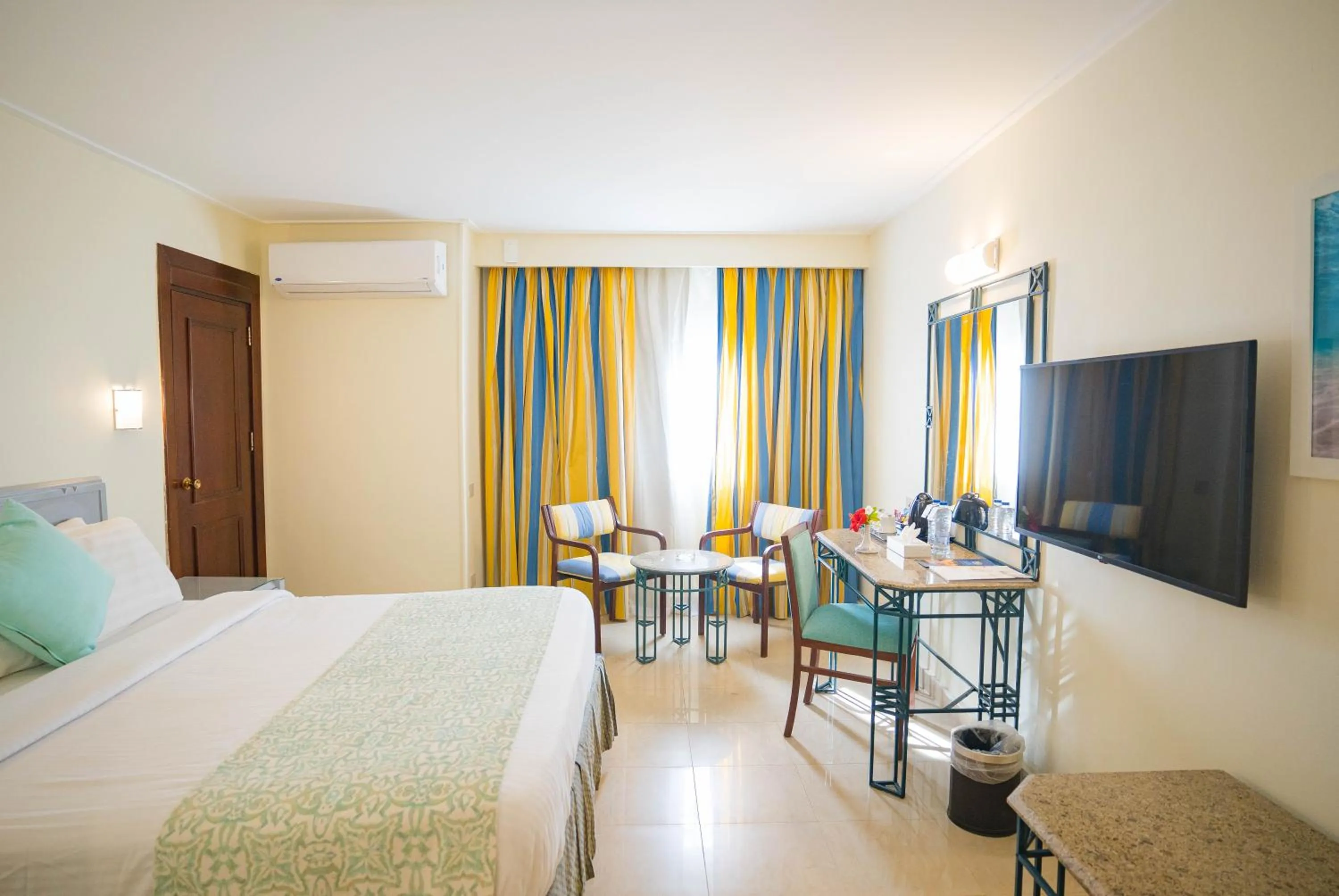 Photo of the whole room, Bed in Nuweiba Club Resort