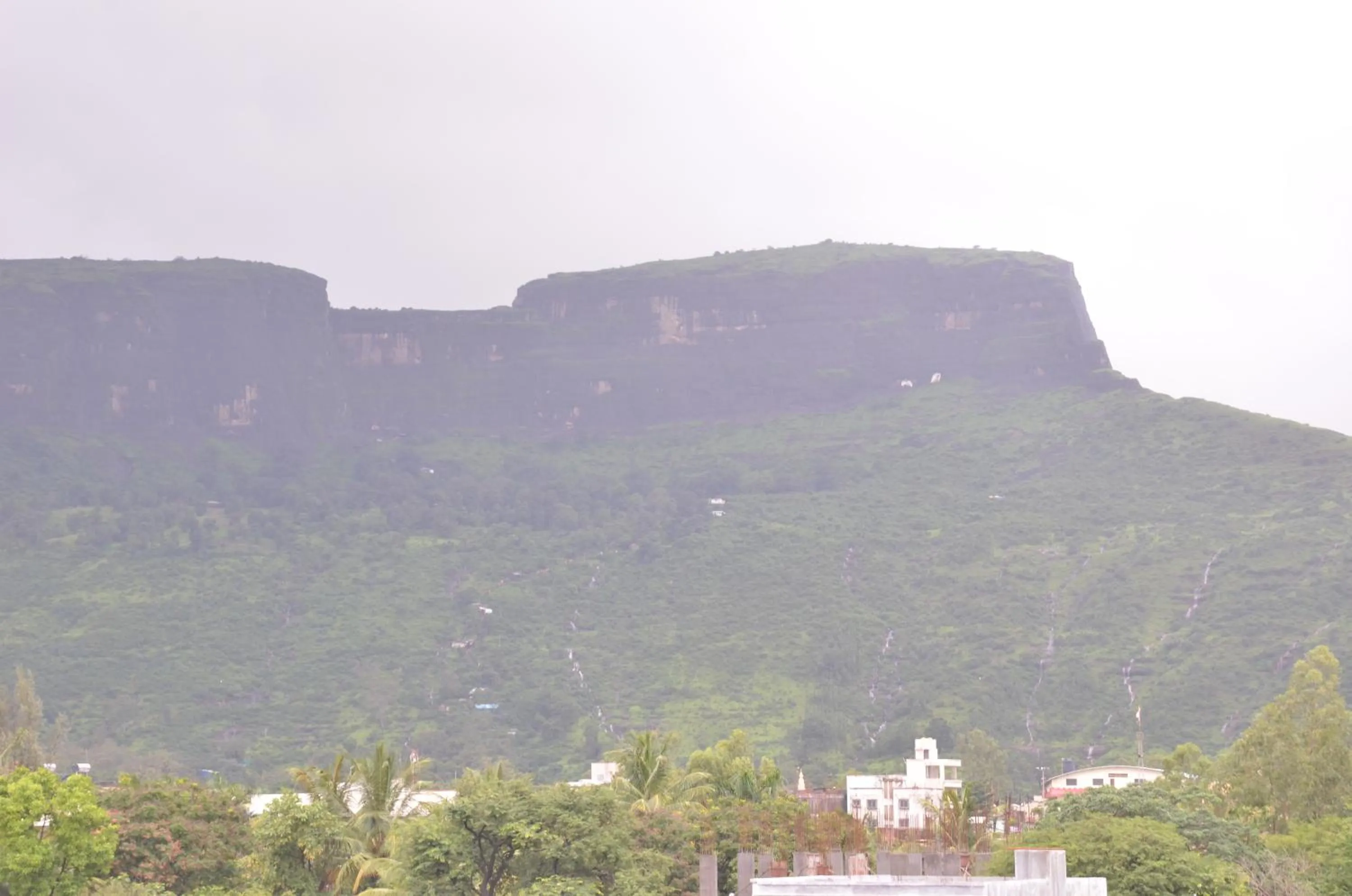 Mountain view in Hotel Midtown Inn