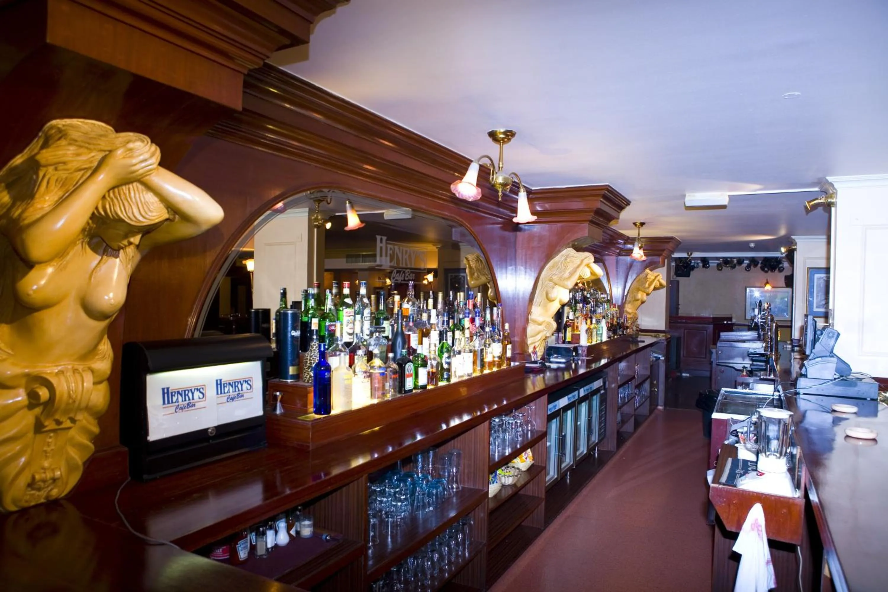 Lounge or bar in Mansouri Mansions Hotel