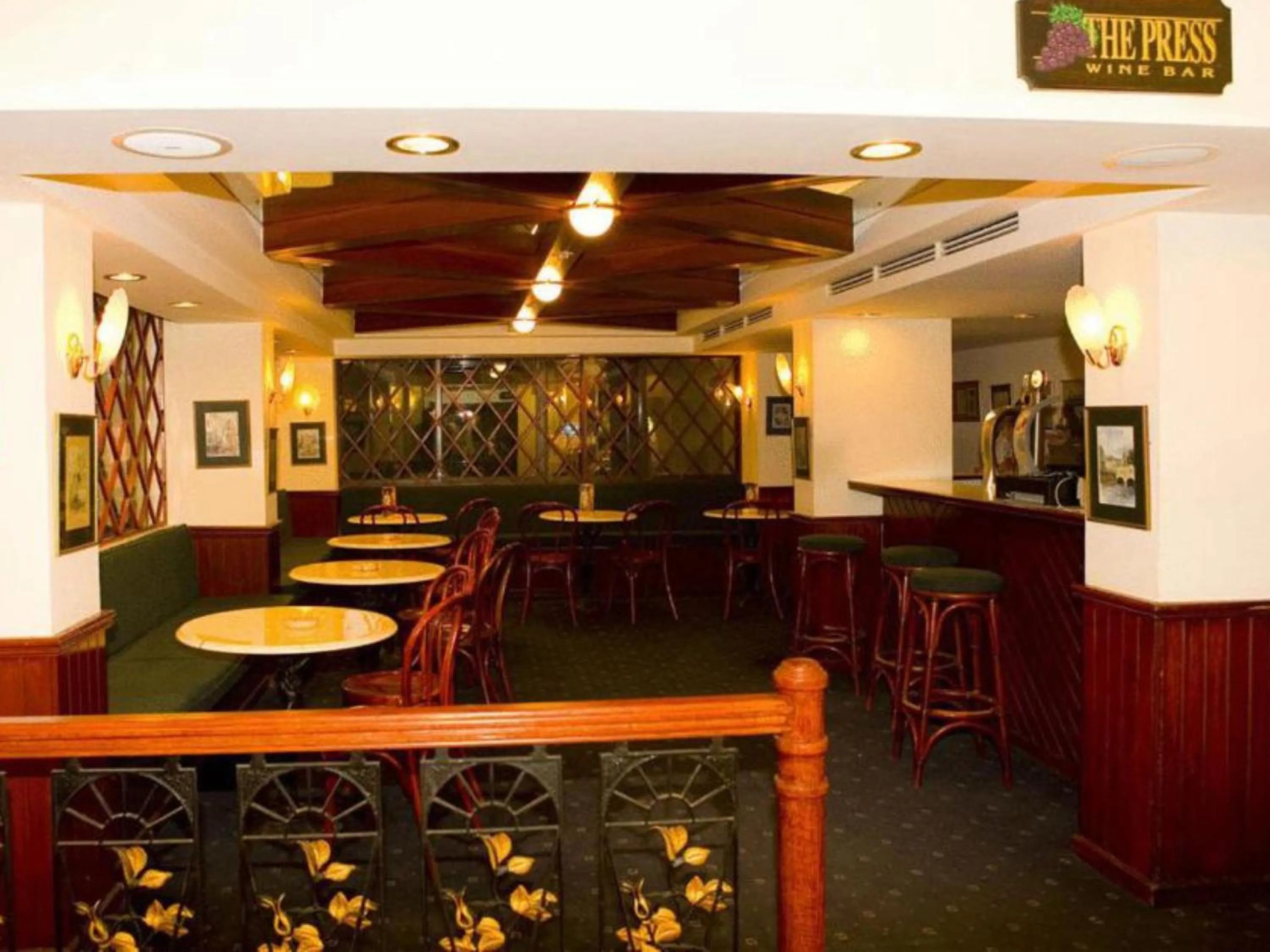 Restaurant/places to eat in Mansouri Mansions Hotel