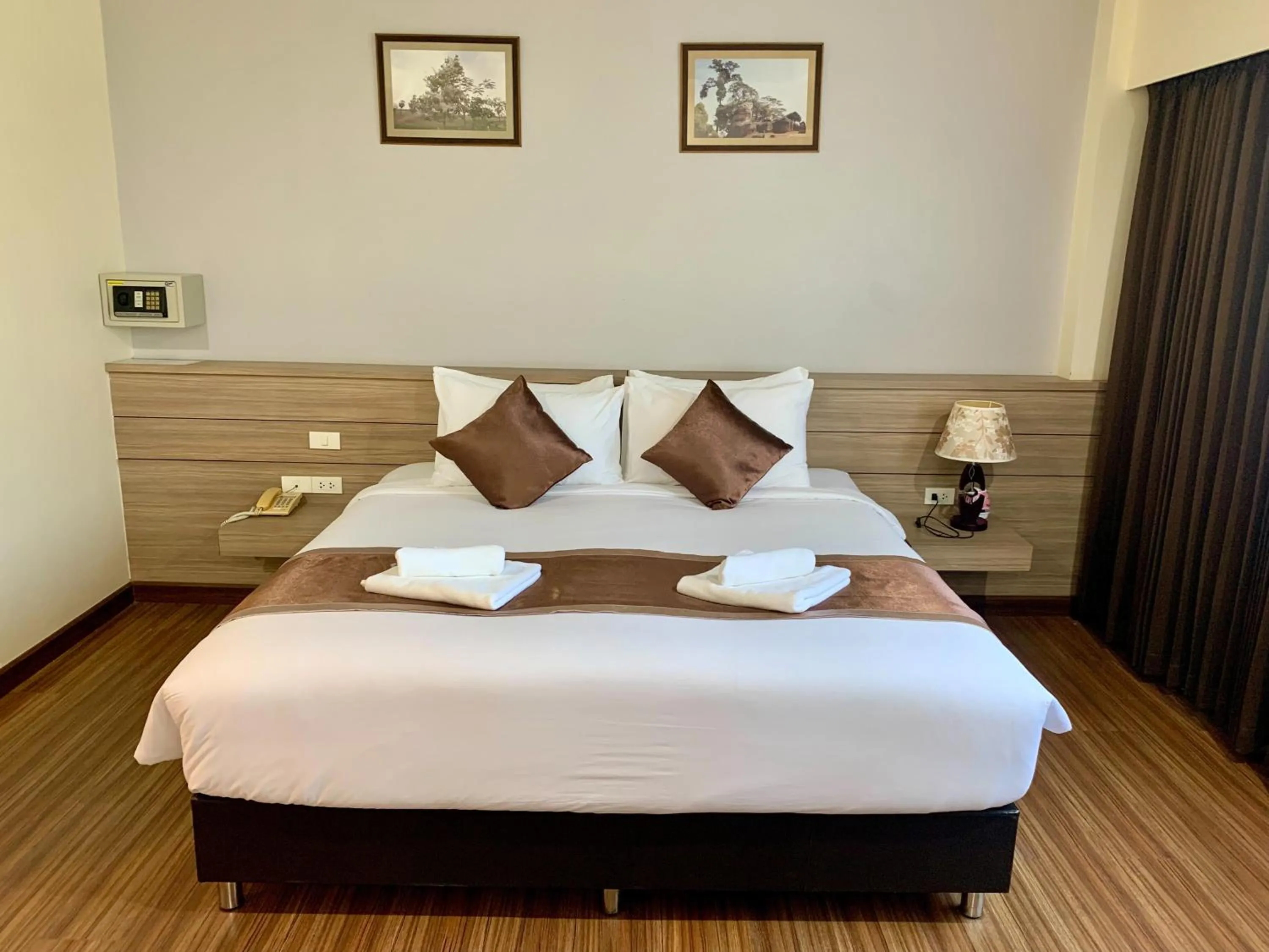 Bedroom, Bed in Akelada Hotel