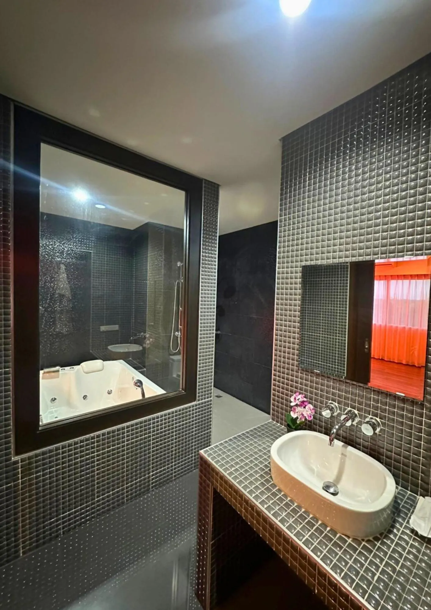 Bathroom in Akelada Hotel