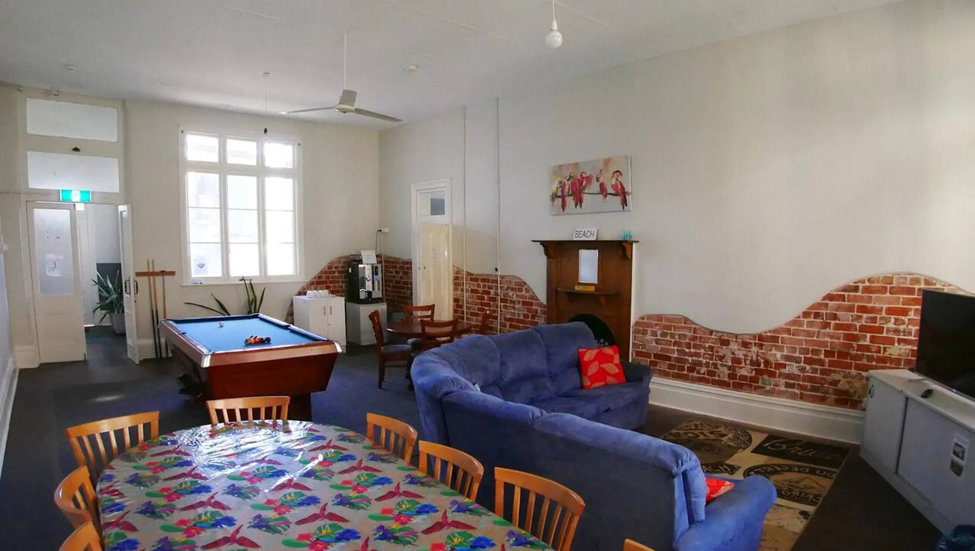 Living room in Geraldton Backpackers