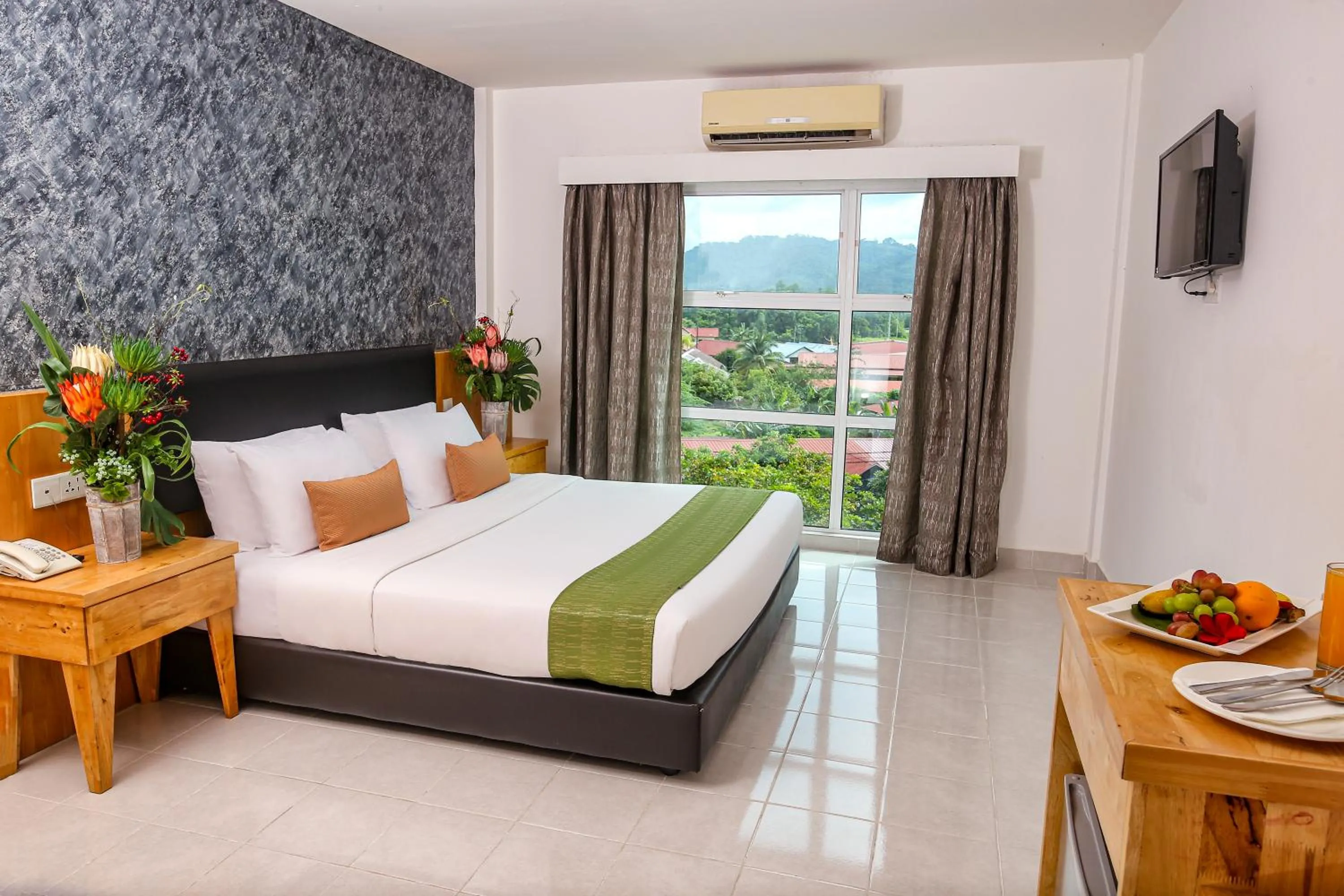 Photo of the whole room, Bed in Langkapuri Resort Langkawi