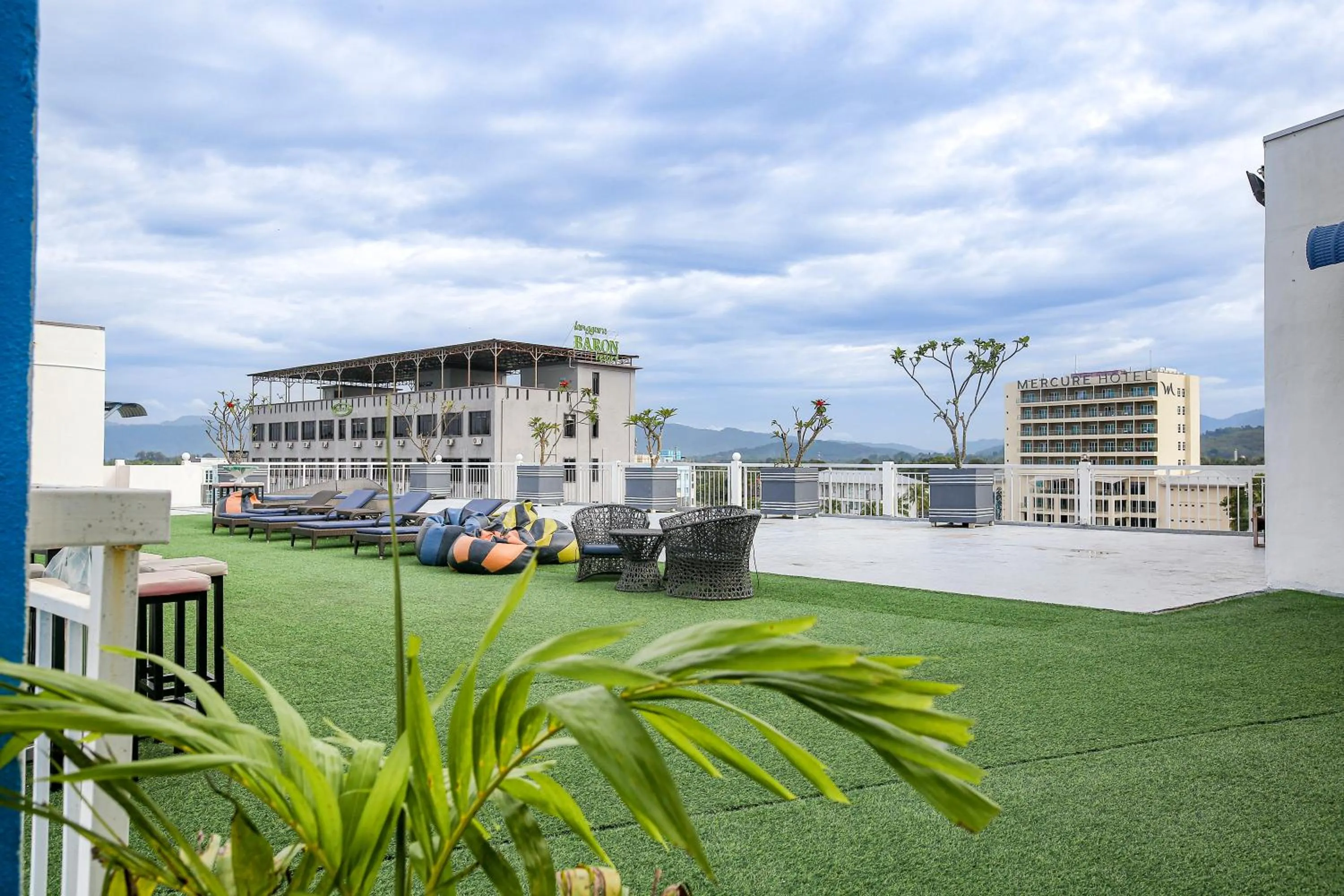 Restaurant/places to eat in Langkapuri Resort Langkawi