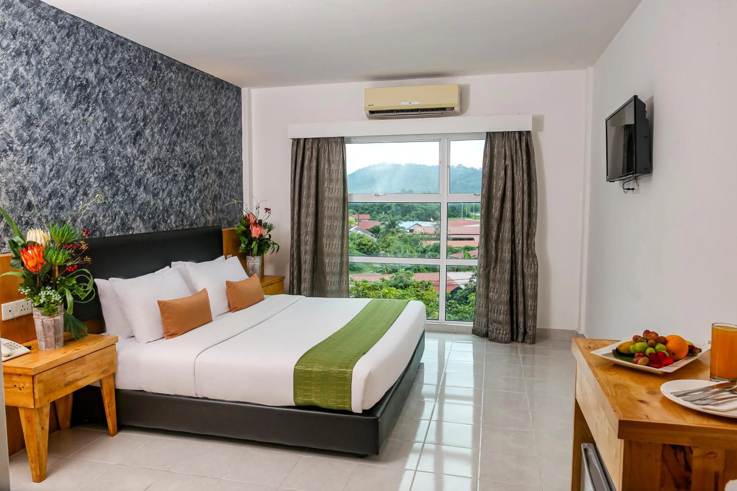 Bedroom, Bed in Langkapuri Resort Langkawi