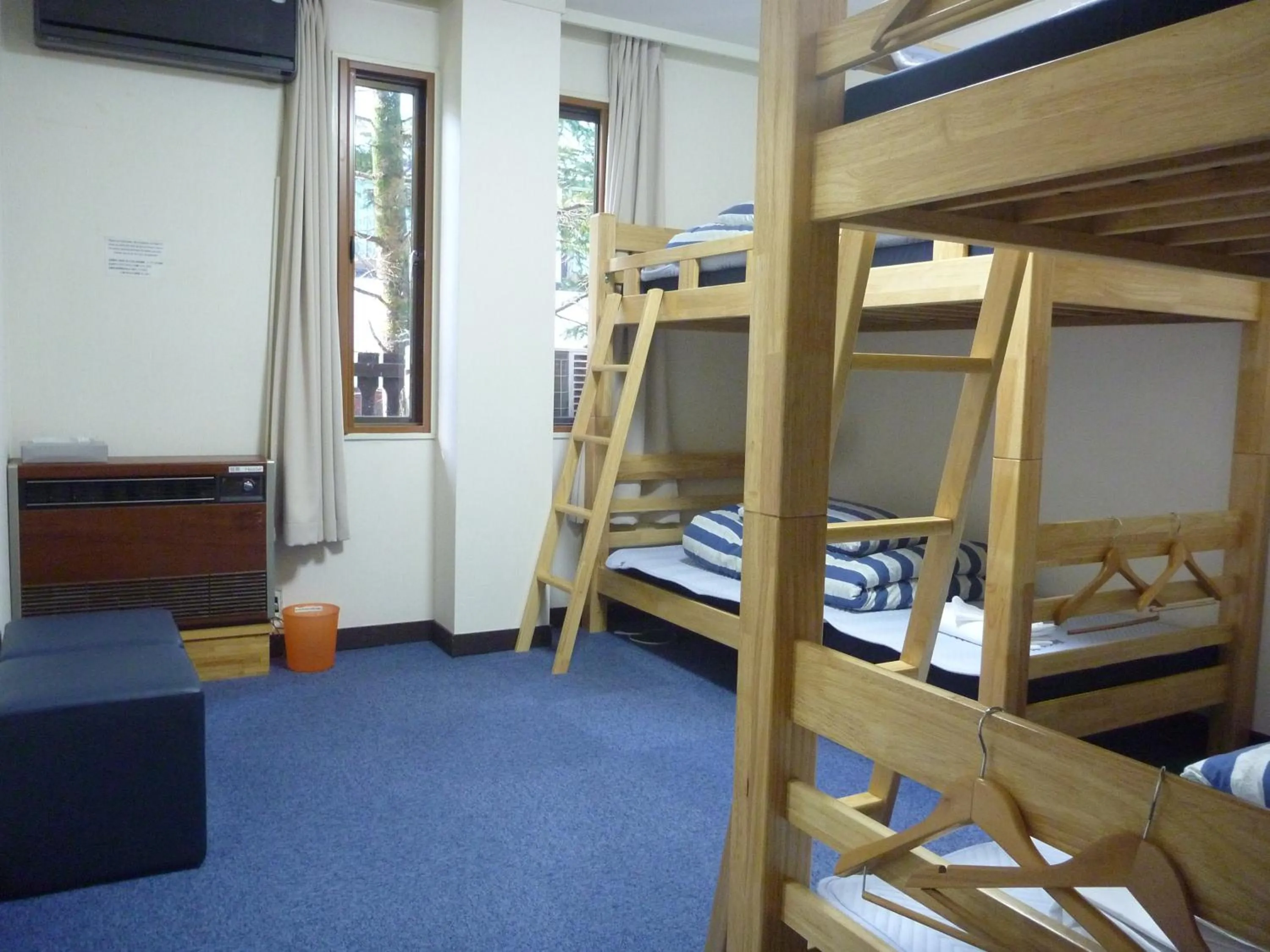 bunk bed in K's House Hakuba Alps - Travelers Hostel