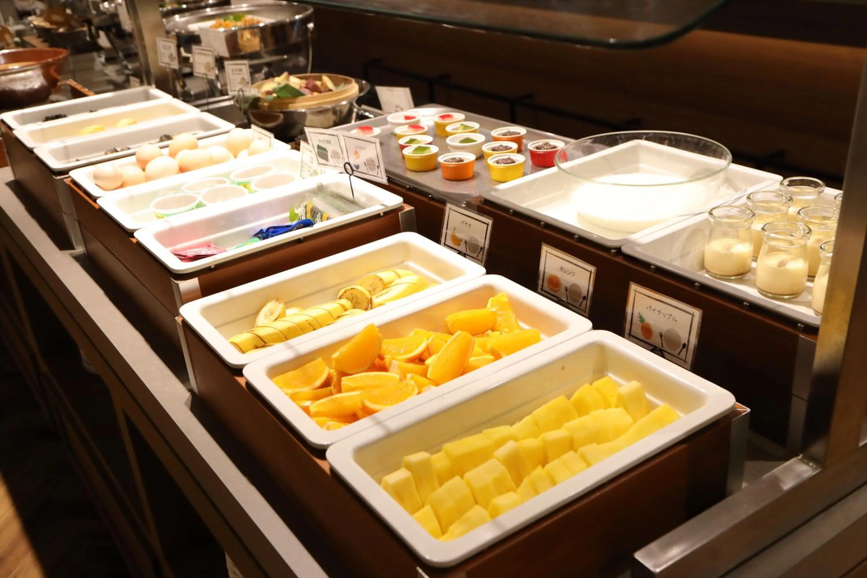 Food and drinks in Osaka Corona Hotel